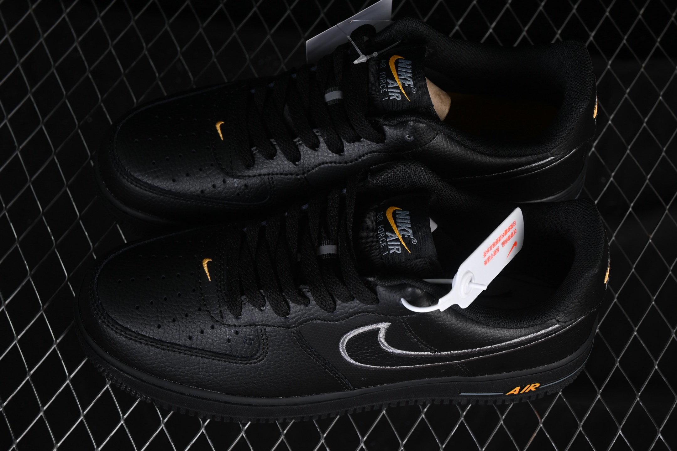💰240纯原
Nike Air Force 1'07 Low 空军一号低帮休闲板鞋 IB7677-001
#原楦原纸板 纯正空军版型 内置全掌气垫
尺码：36 36.5 37.5 38 38.5 39 40 40.5 41 42 42.5 43 44 44.5 45 K.D4