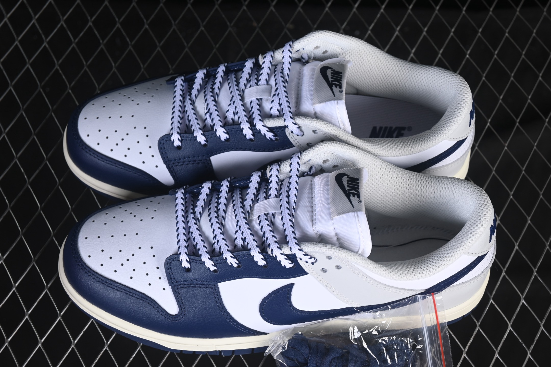 💰200真标💰260公司级💰360纯原
Nike SB Dunk Low 蓝白灰拼色 低帮休闲板鞋 IM2222-101
尺码：40 40.5 41 42 42.5 43 44 44.5 45 46 9.E5