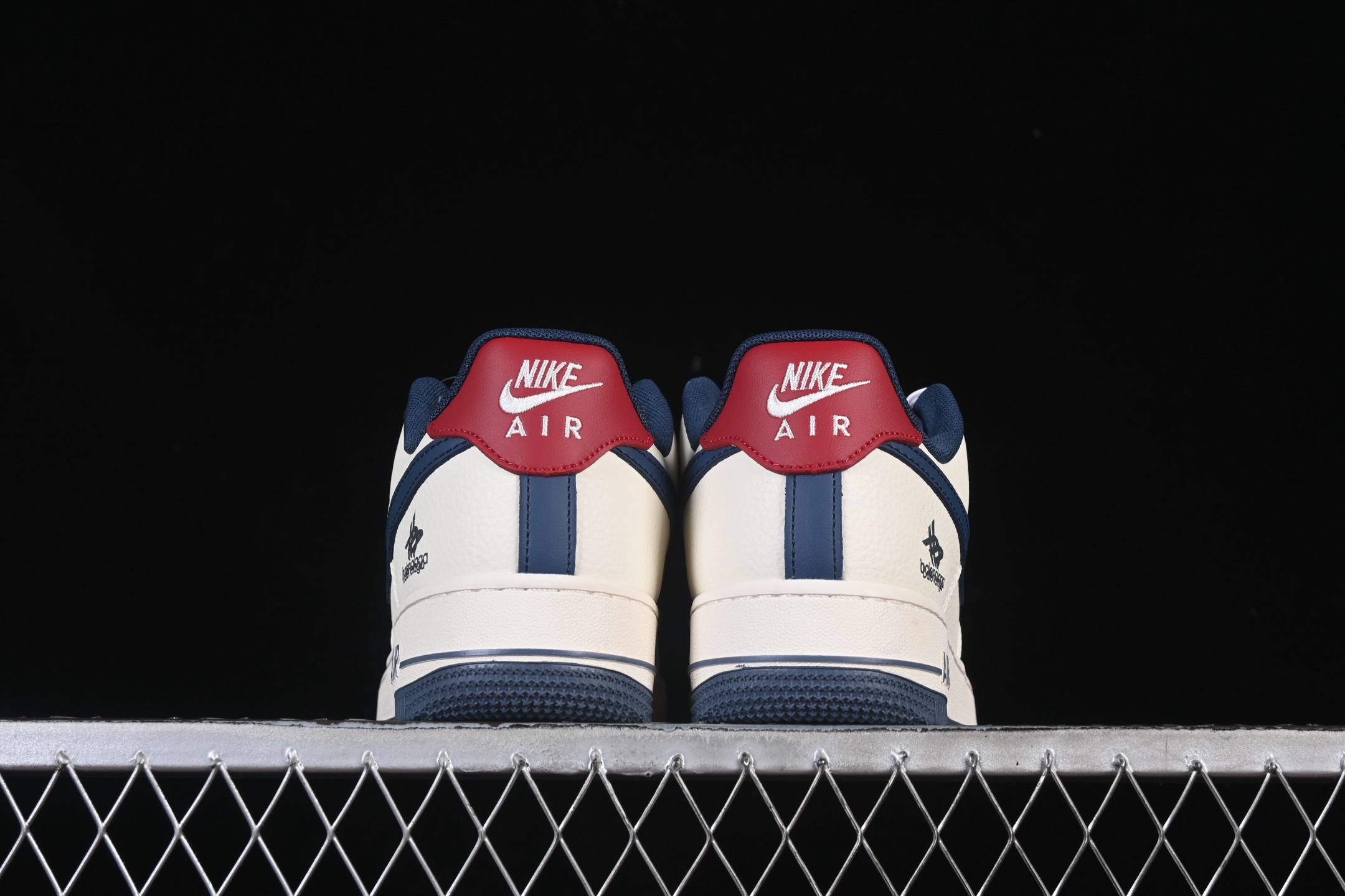 💰280纯原
 Nike Air Force 1'07 Low 空军一号低帮休闲板鞋 XD2588-604
#原楦头原纸板 原装鞋盒 定制五金配件 内置全掌气垫 原厂鞋底
尺码：36 36.5 37.5 38 38.5 39 40 40.5 41 42 42.5 43 44 44.5 45 K.D4