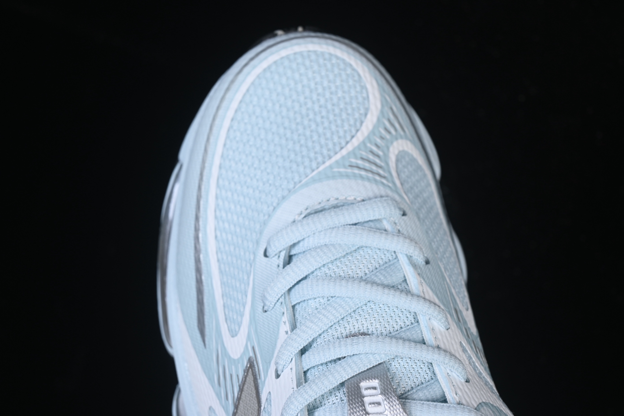 💰260纯原 New Balance 2000系列复古老爹风休闲运动慢跑鞋 U2000ETC
尺码：36 37 37.5 38 38.5 39.5 40 40.5 41.5 42 42.5 43 44 44.5 45 46.5 3.D4