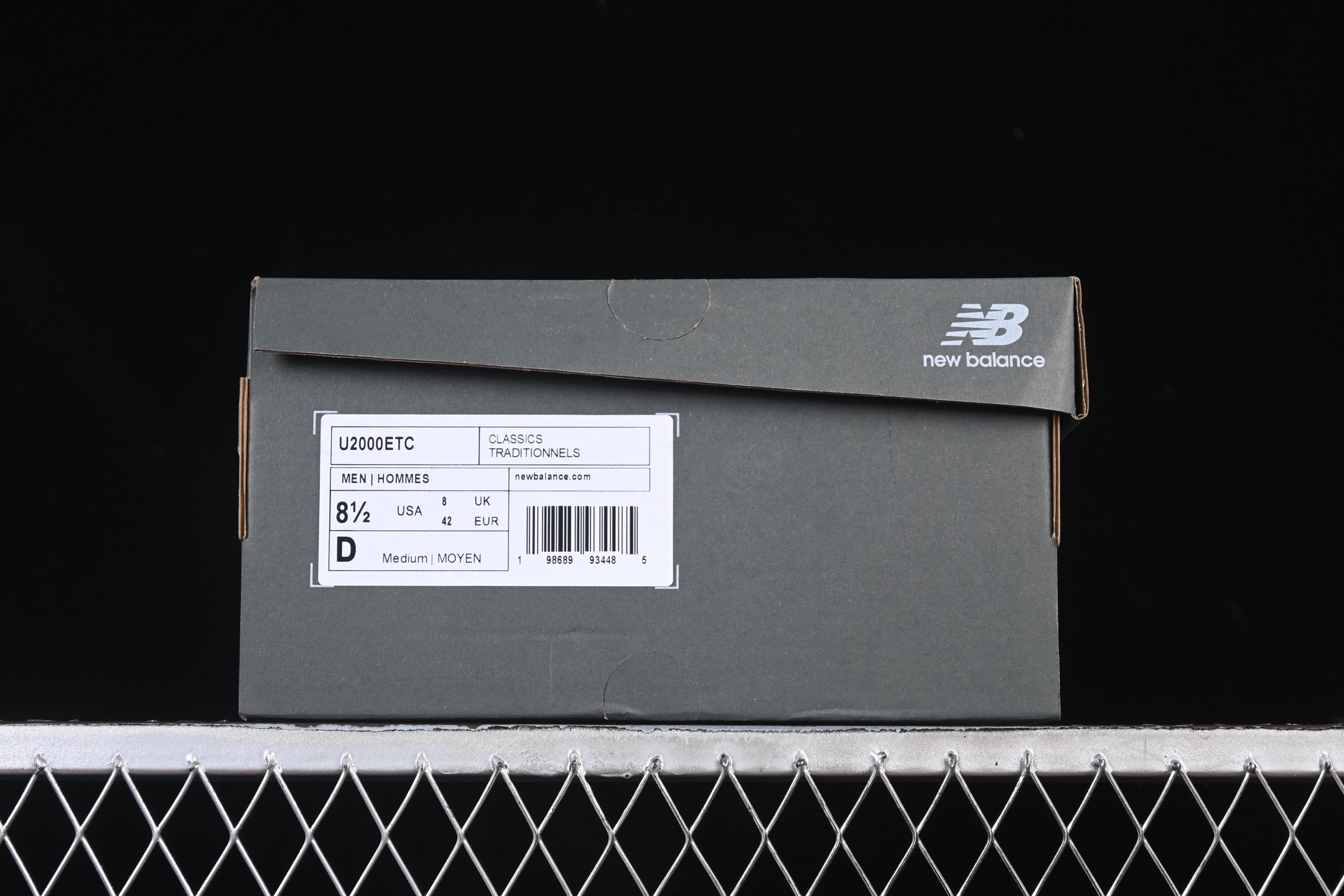 💰260纯原 New Balance 2000系列复古老爹风休闲运动慢跑鞋 U2000ETC
尺码：36 37 37.5 38 38.5 39.5 40 40.5 41.5 42 42.5 43 44 44.5 45 46.5 3.D4