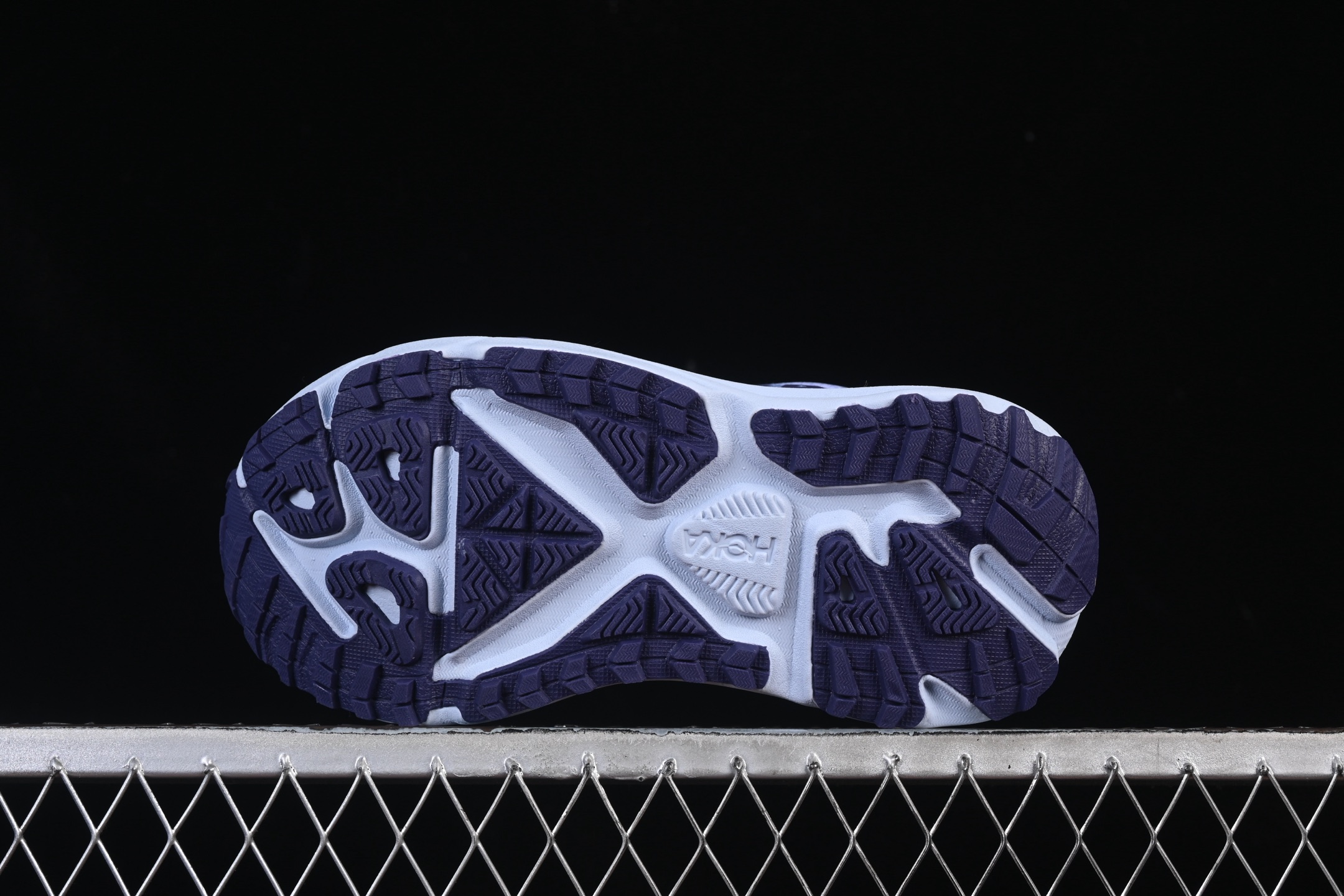 💰220纯原
Hoka One One StinSon 7 低帮厚底轻量透气网纱休闲运动慢跑鞋 1141531 CSMR
尺码：36 36.5 37.5 38 38.5 39 40 40.5 41 B.D4