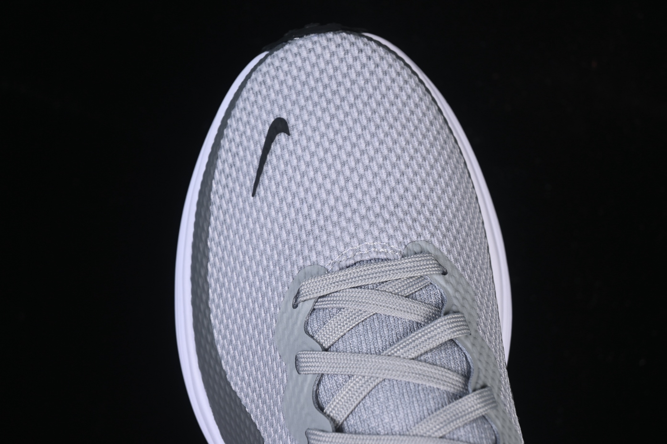 💰200纯原
 Nike Revolution 8 耐克轻便跑步鞋网面透气休闲鞋 HJ9198-004
尺码：39 40 40.5 41 42 42.5 43 44 44.5 45 AJC3