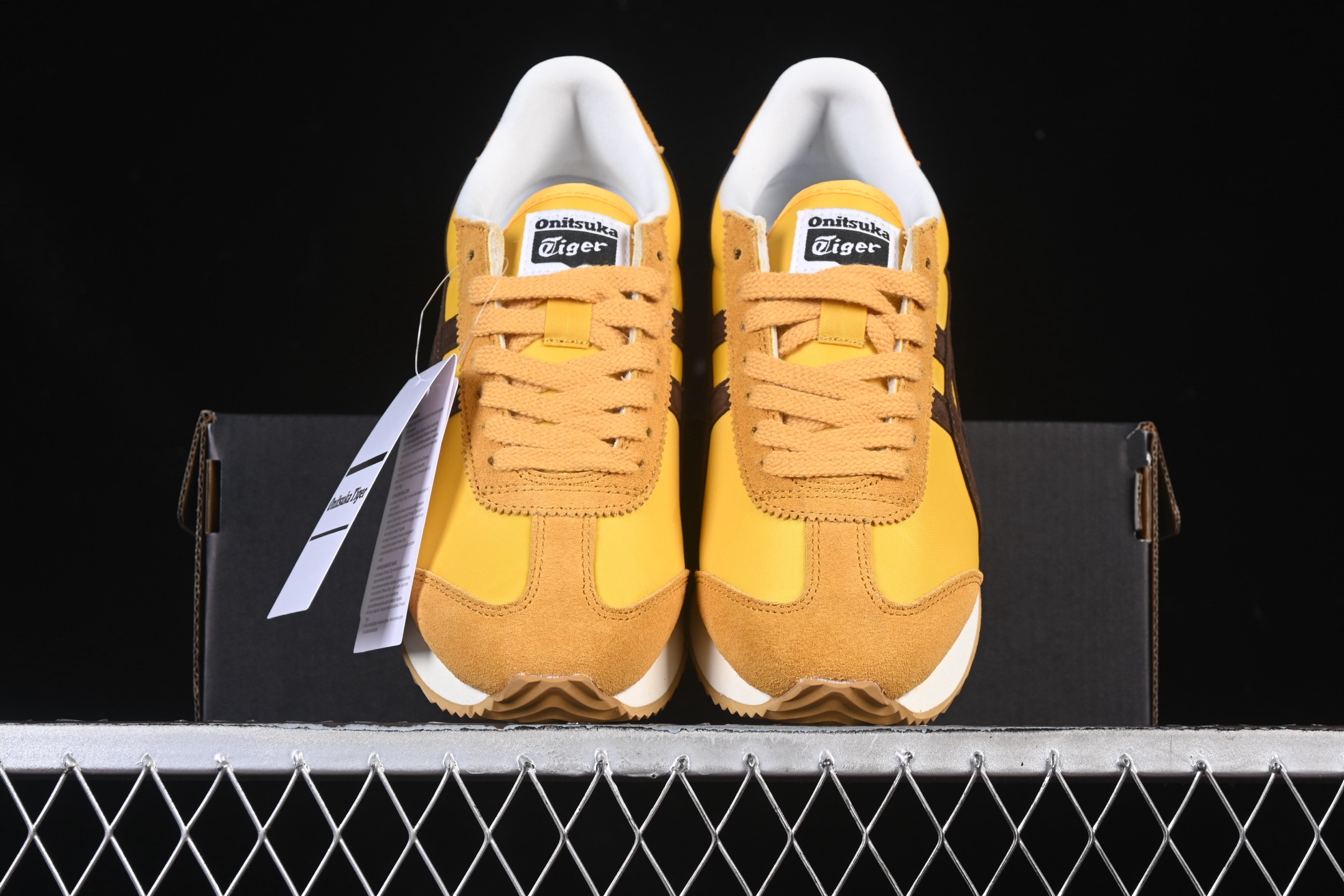 💰200纯原
Onitsuka Tiger Edr 78 鬼塚虎 舒适百搭防滑耐磨低帮跑步鞋 1183C401-750
尺码：36 37 37.5 38 39 39.5 40.5 41.5 42 42.5 43.5 44 45 B.C3