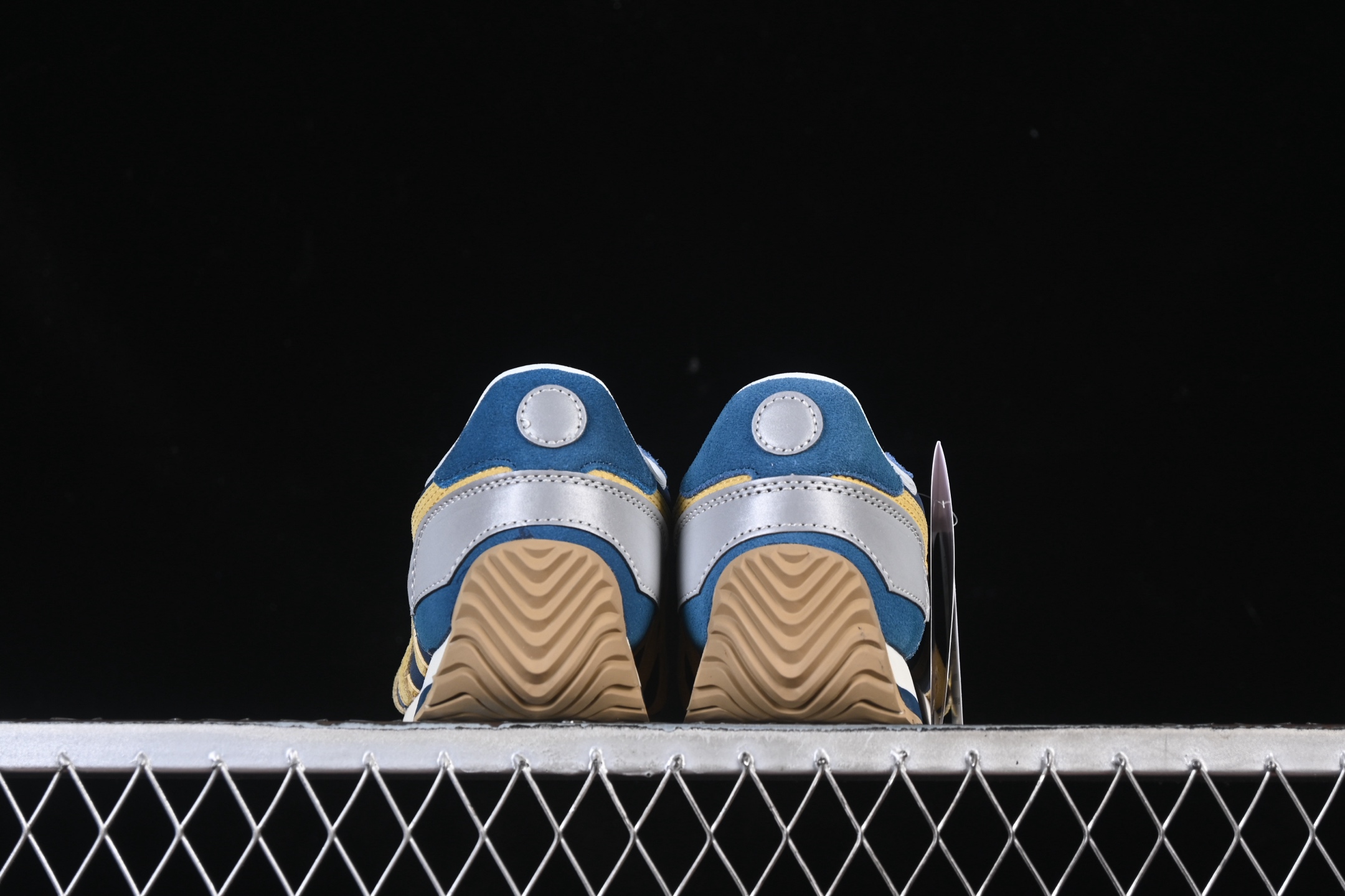 💰200纯原
Onitsuka Tiger Edr 78 鬼塚虎 舒适百搭防滑耐磨低帮跑步鞋 1183C401-400
尺码：36 37 37.5 38 39 39.5 40.5 41.5 42 42.5 43.5 44 45 B.C3