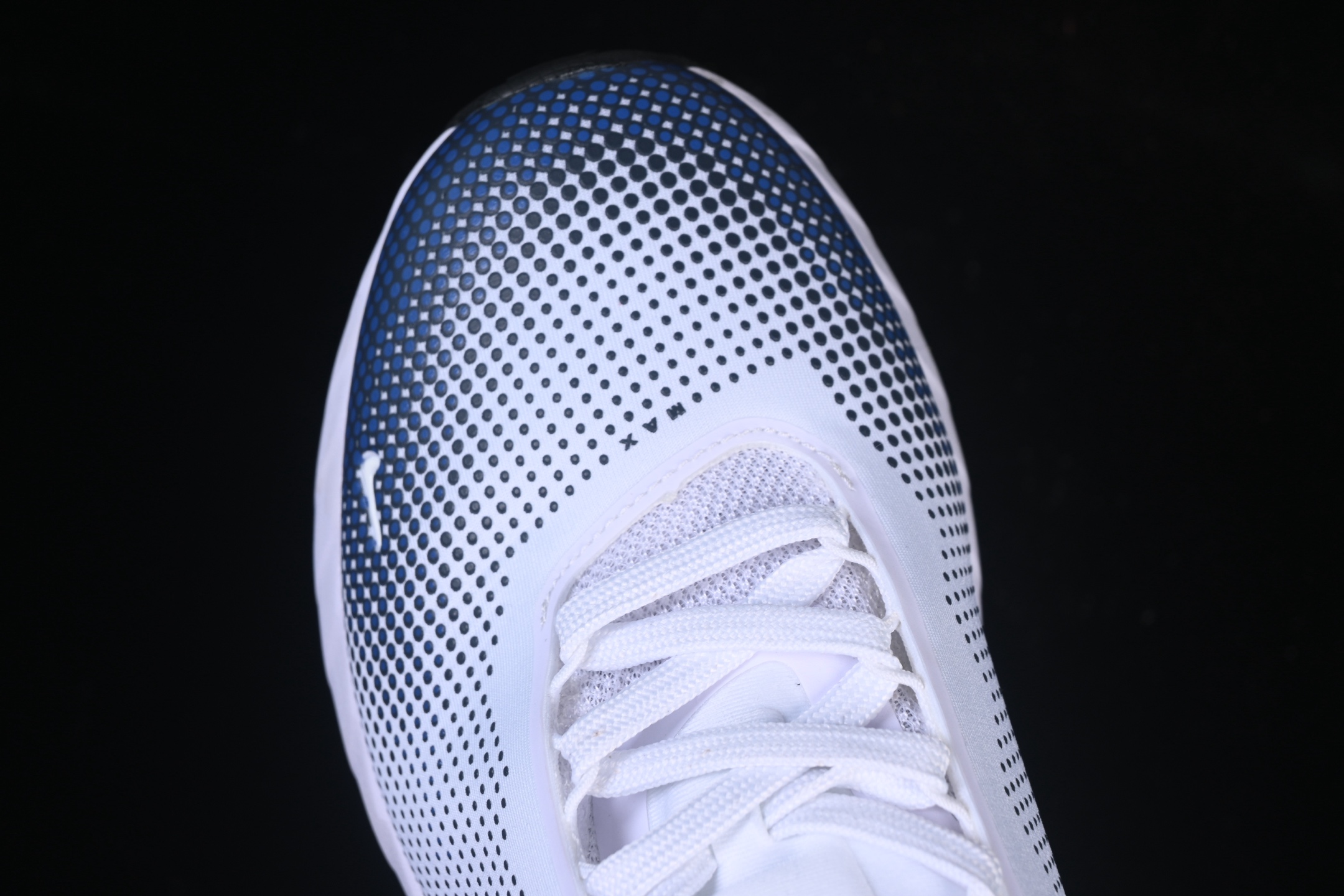 💰220纯原
Nike Air Max Phoenix 复古子弹气垫运动跑步鞋 FZ5307-101
尺码：39 40 40.5 41 42 42.5 43 44 44.5 45 7+C3