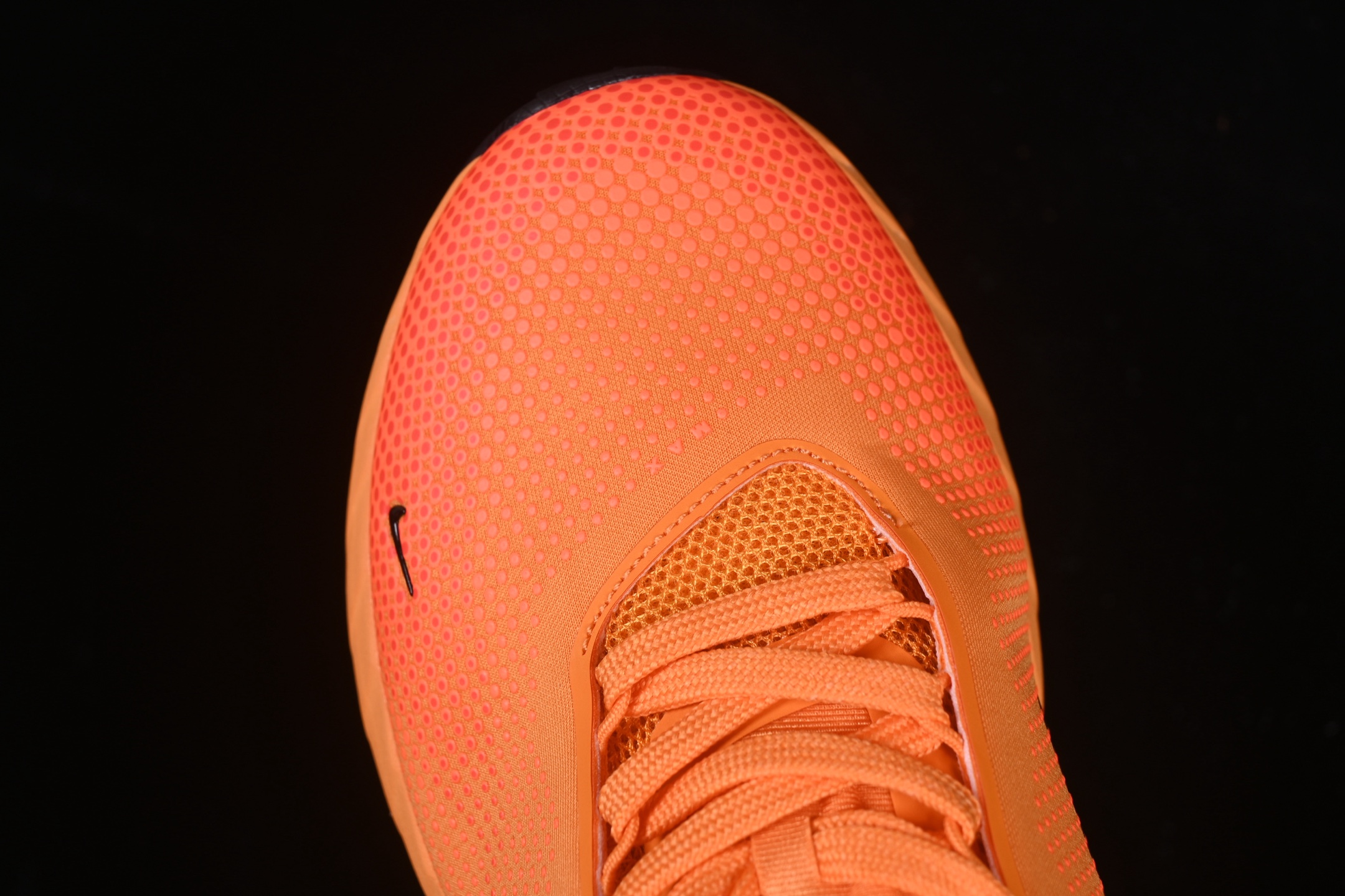 💰220纯原
 Nike Air Max Phoenix 复古子弹气垫运动跑步鞋 FZ5307-700
尺码：39 40 40.5 41 42 42.5 43 44 44.5 45 7+C3