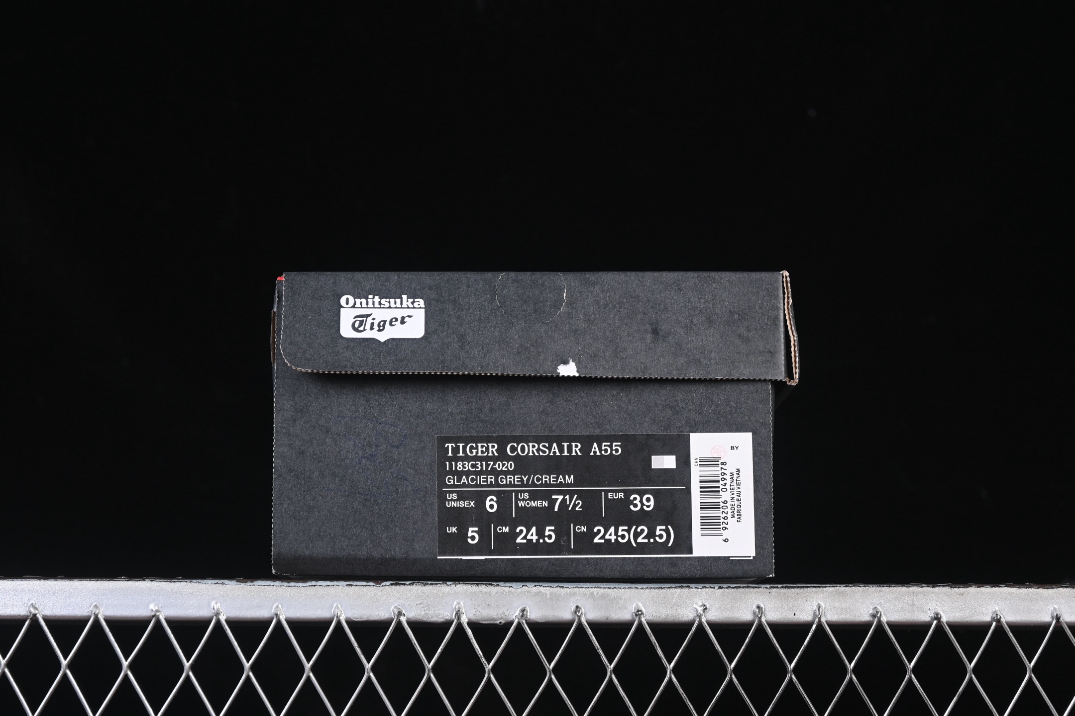 💰220纯原
 OnitsukaTiger Corsair A55 鬼塚虎低帮生活休闲鞋 1183C317-020
尺码：35 36 37 37.5 38 39 39.5 40 40.5 41.5 42 42.5 43.5 44 45 B.C3