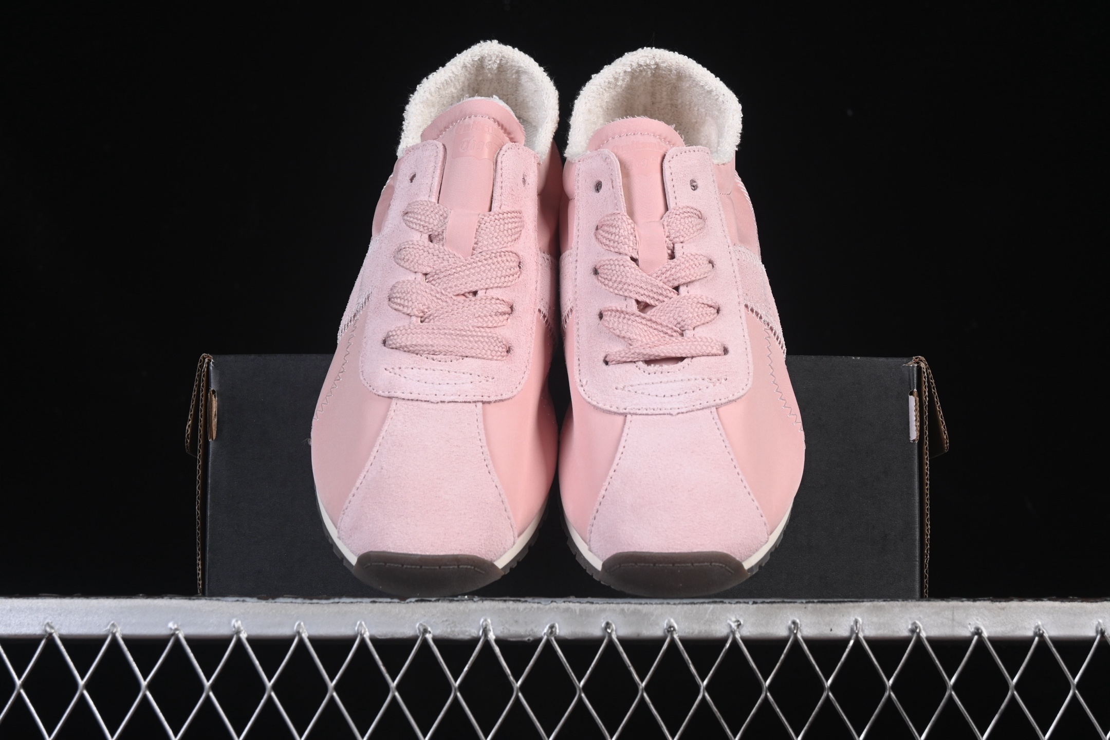 💰220纯原
OnitsukaTiger Corsair A55 鬼塚虎低帮生活休闲鞋 1183C317-700
尺码：35 36 37 37.5 38 39 39.5 40 40.5 41.5 42 42.5 43.5 44 45 B.C3