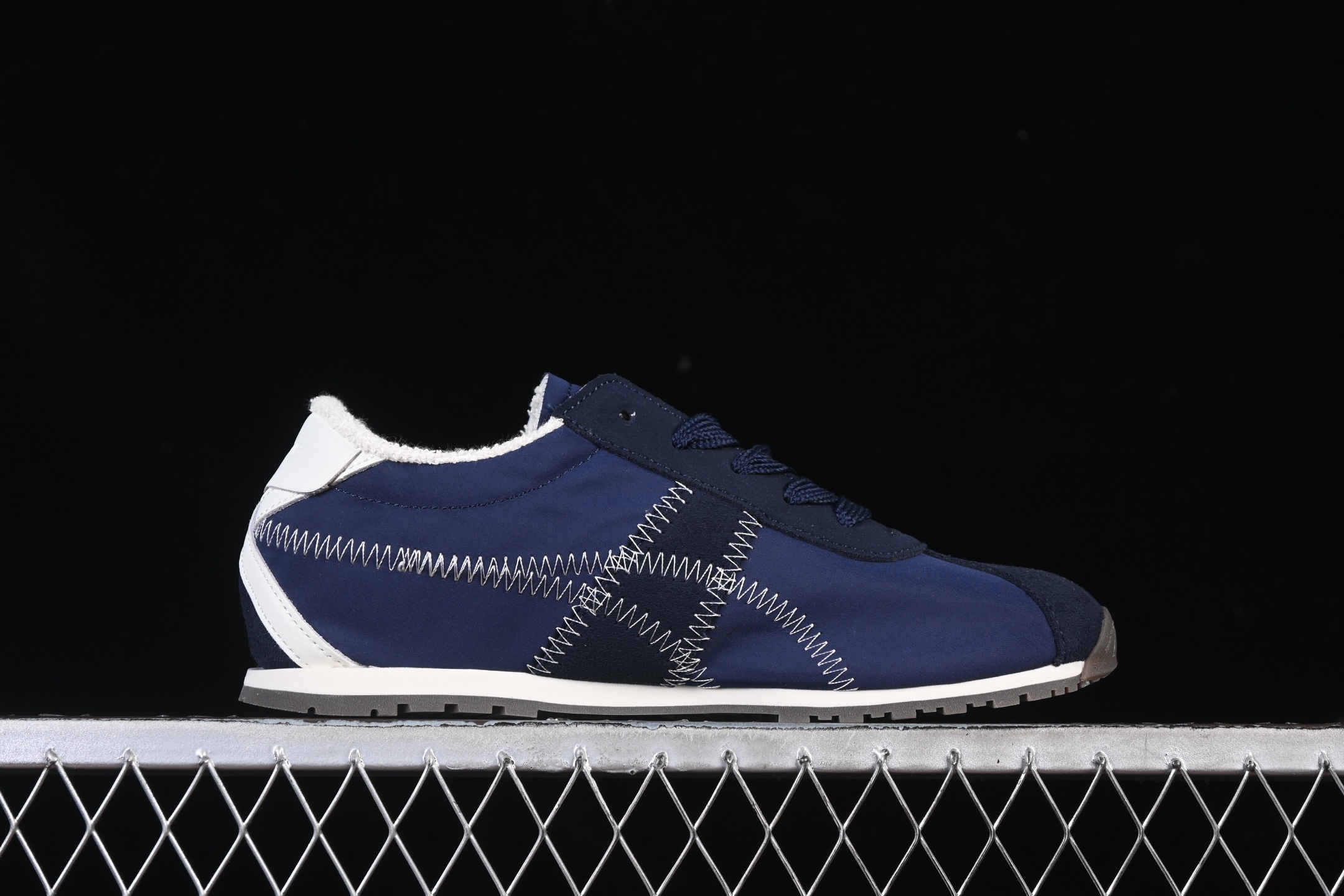 💰220纯原
 OnitsukaTiger Corsair A55 鬼塚虎低帮生活休闲鞋 1183C317-401
尺码：35 36 37 37.5 38 39 39.5 40 40.5 41.5 42 42.5 43.5 44 45 B.C3