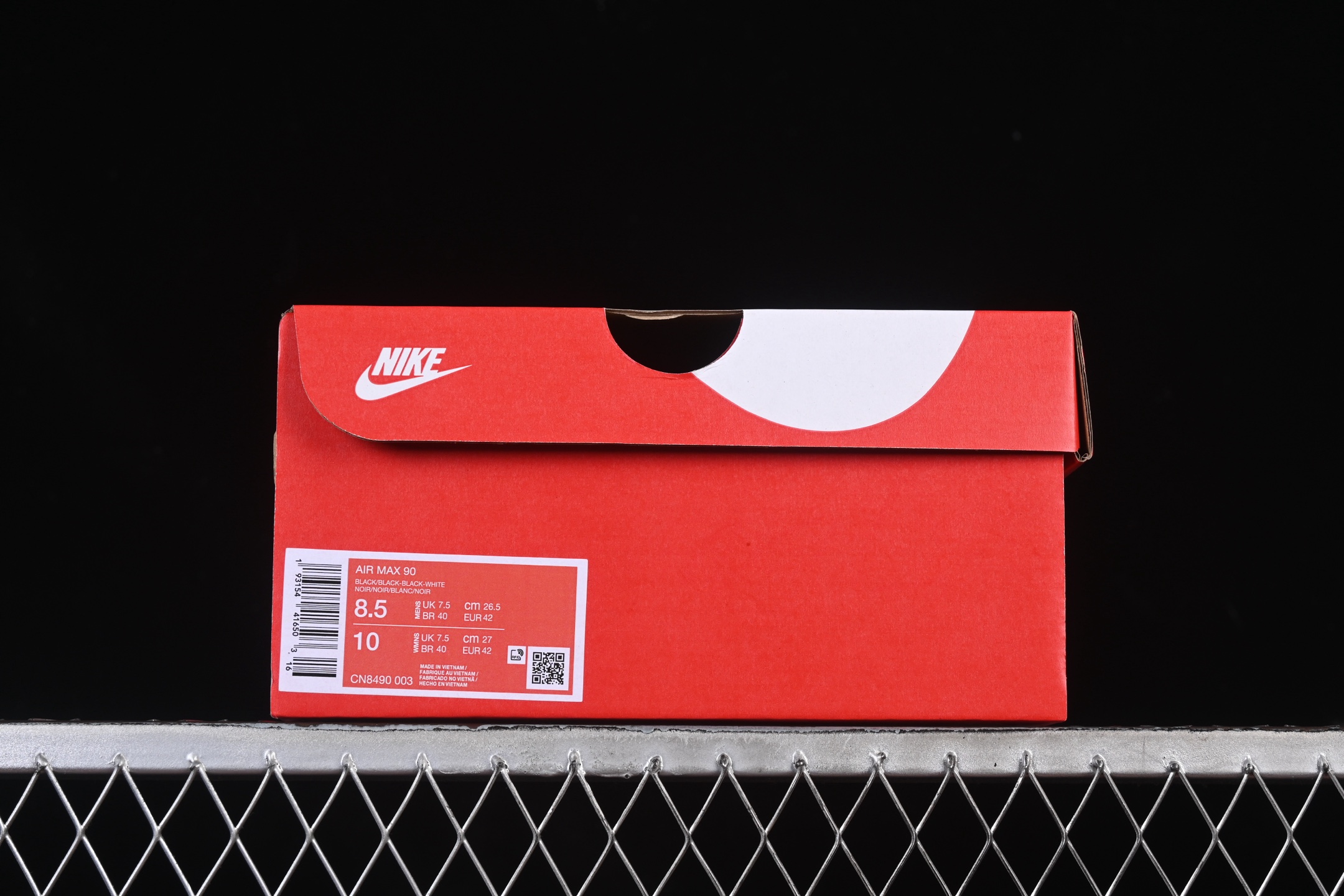 💰300纯原
 Nike Air Max 90 耐克复古气垫跑鞋 CN8490-003
#原版开发 ZP级用料 多道QC标准品控质检
尺码：39 40 40.5 41 42 42.5 43 44 44.5 45 46 P.D4