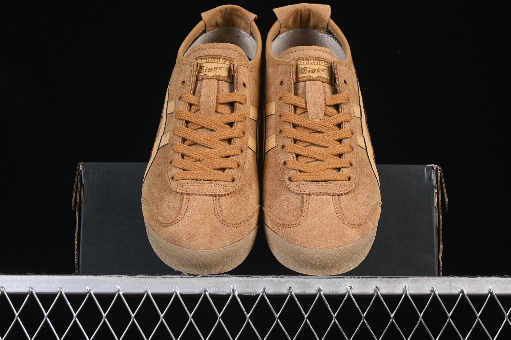 💰150真标💰180公司级💰220纯原
OnitsukaTiger/鬼塚虎 Mexico 66 低邦休闲跑步鞋 1183C520-200
尺码:36 37 37.5 38 39 39.5 40.5 41.5 42 42.5 43.5 44 44.5 45 B.D4