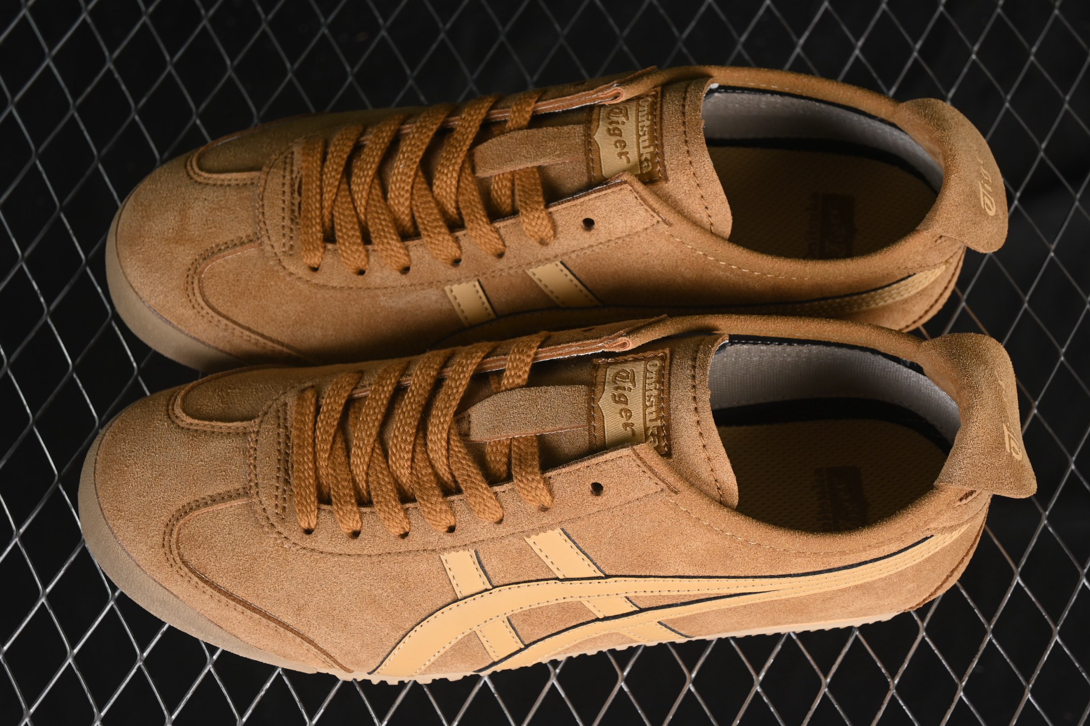 💰150真标💰180公司级💰220纯原
OnitsukaTiger/鬼塚虎 Mexico 66 低邦休闲跑步鞋 1183C520-200
尺码:36 37 37.5 38 39 39.5 40.5 41.5 42 42.5 43.5 44 44.5 45 B.D4