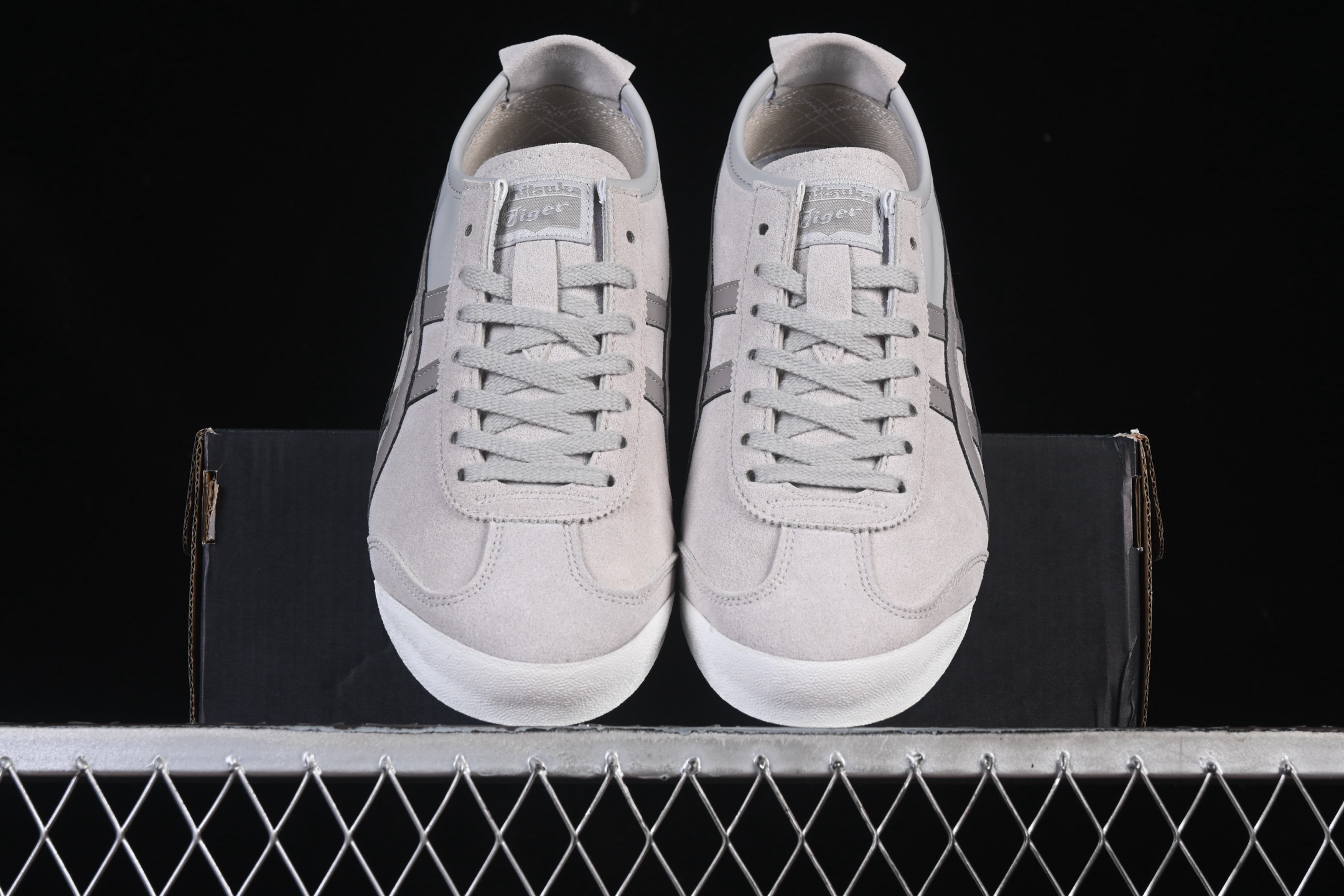 💰150真标💰180公司级💰220纯原
OnitsukaTiger/鬼塚虎 Mexico 66 低邦休闲跑步鞋 1183B771-118
尺码:36 37 37.5 38 39 39.5 40.5 41.5 42 42.5 43.5 44 44.5 45 B.D4