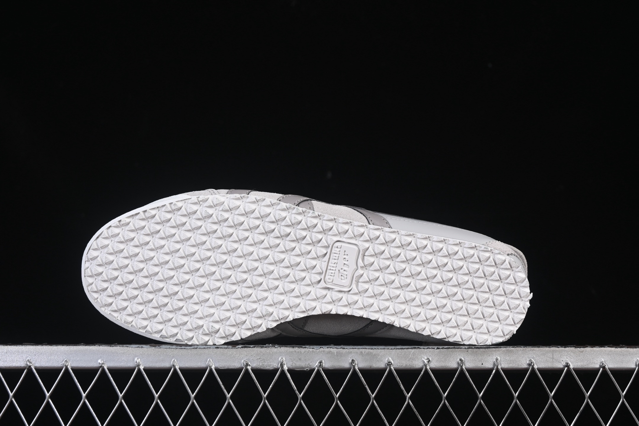 💰150真标💰180公司级💰220纯原
OnitsukaTiger/鬼塚虎 Mexico 66 低邦休闲跑步鞋 1183B771-118
尺码:36 37 37.5 38 39 39.5 40.5 41.5 42 42.5 43.5 44 44.5 45 B.D4