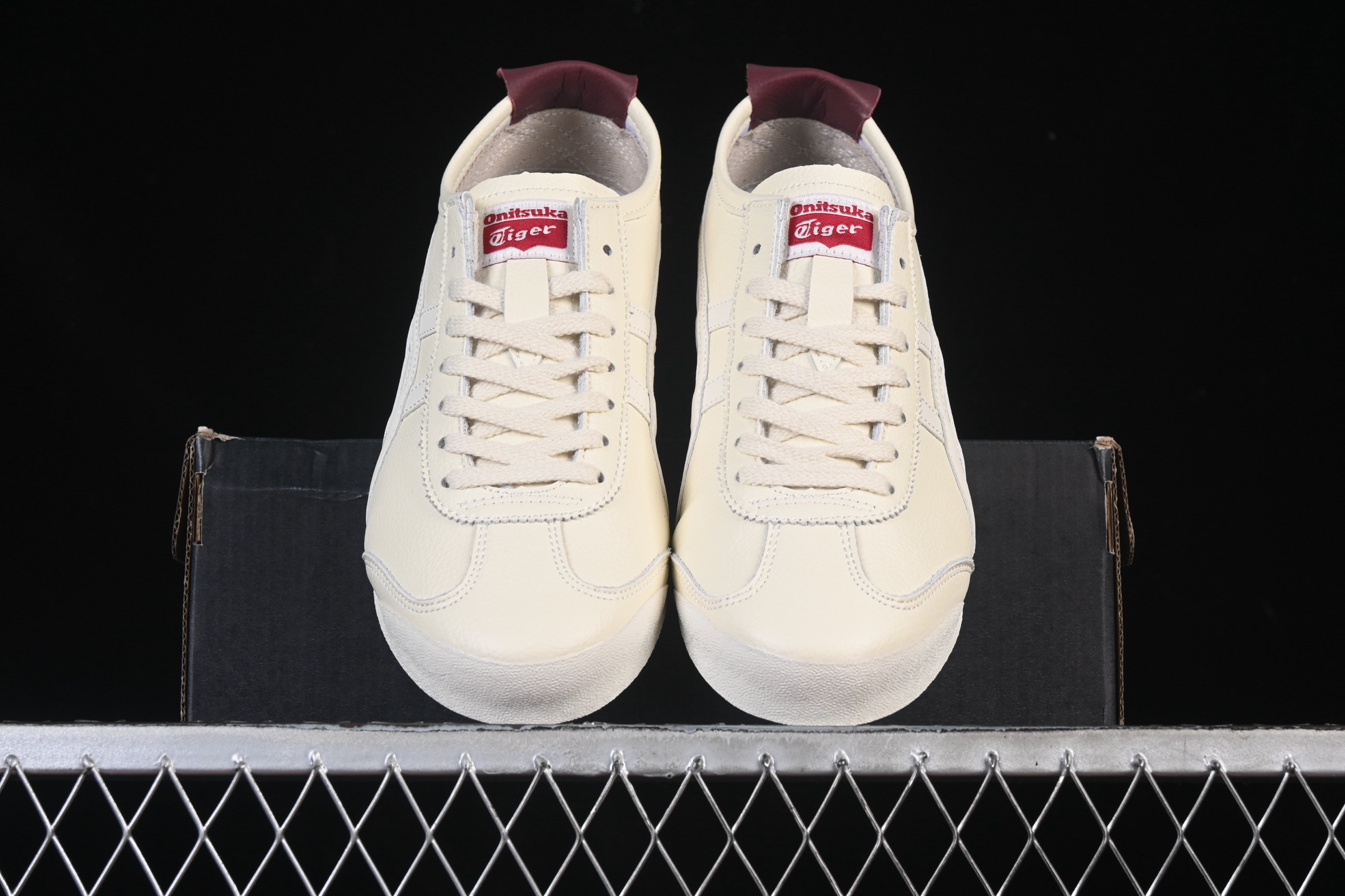 💰150真标💰180公司级💰220纯原
OnitsukaTiger/鬼塚虎 Mexico 66 低邦休闲跑步鞋 1183B781-100
尺码:36 37 37.5 38 39 39.5 40.5 41.5 42 42.5 43.5 44 44.5 45 B.C3