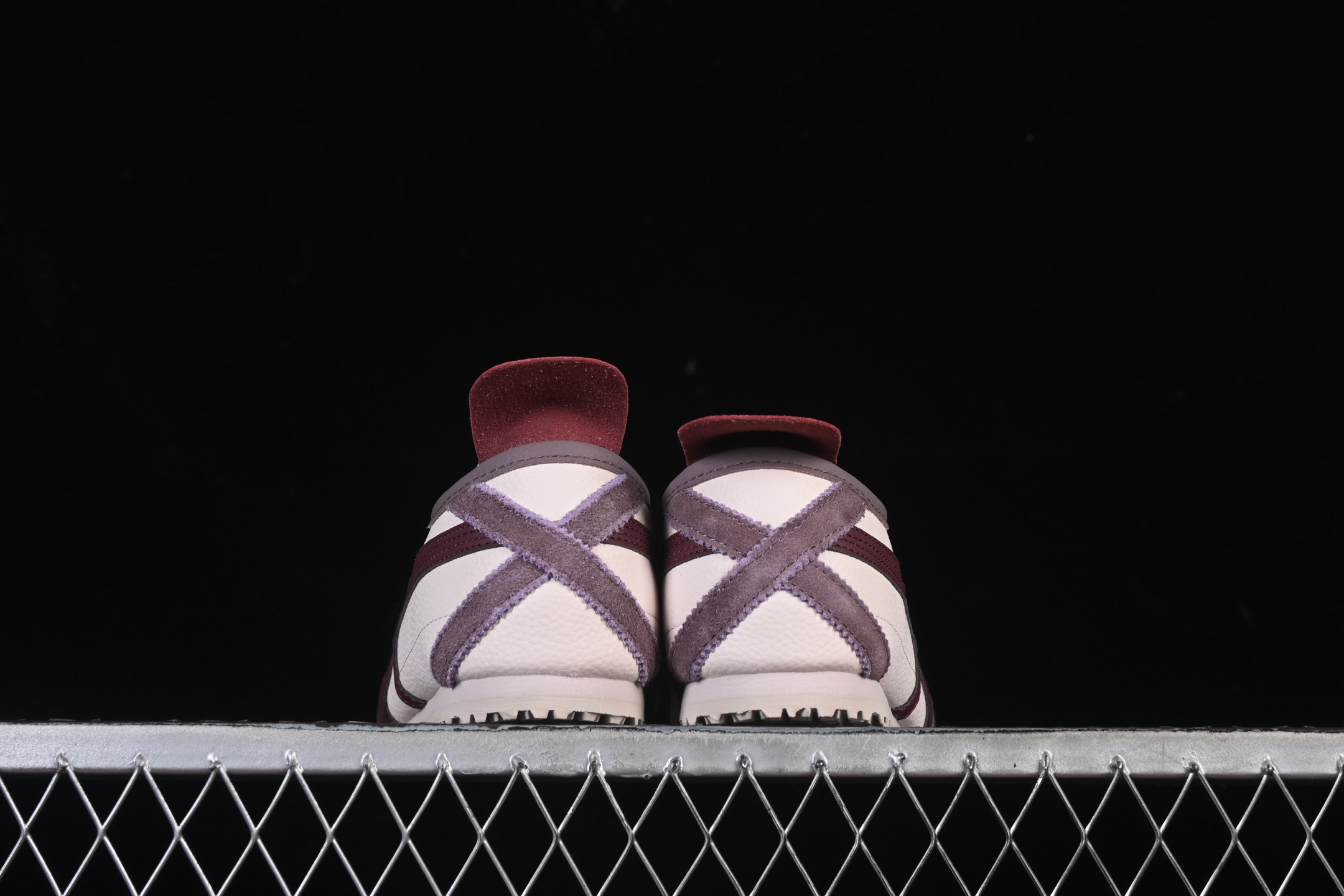 💰150真标💰180公司级💰220纯原
OnitsukaTiger/鬼塚虎 Mexico 66 低邦休闲跑步鞋 1183B771-254
尺码:36 37 37.5 38 39 39.5 40.5 41.5 42 42.5 43.5 44 44.5 45 B.C3