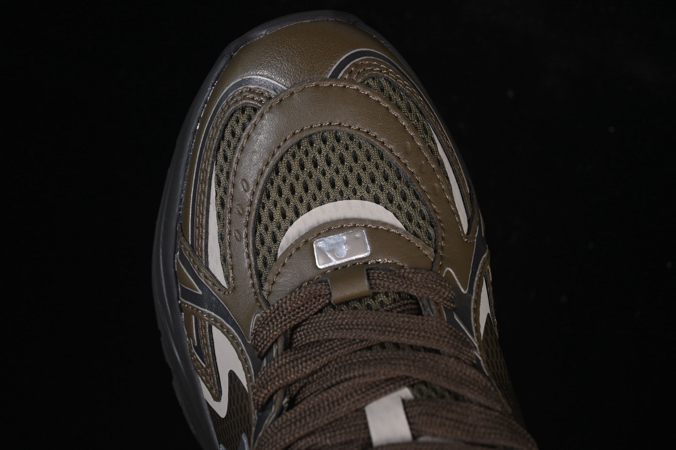 💰220纯原
 NY MLB Chunky Curve Runner Enamel 纽约洋基队 厚底休闲跑鞋 3ARNSPE5N50BRS
尺码：35 36 36.5 37.5 38 38.5 39 40 40.5 41 42 42.5 43 44 44.5 45 FYC3