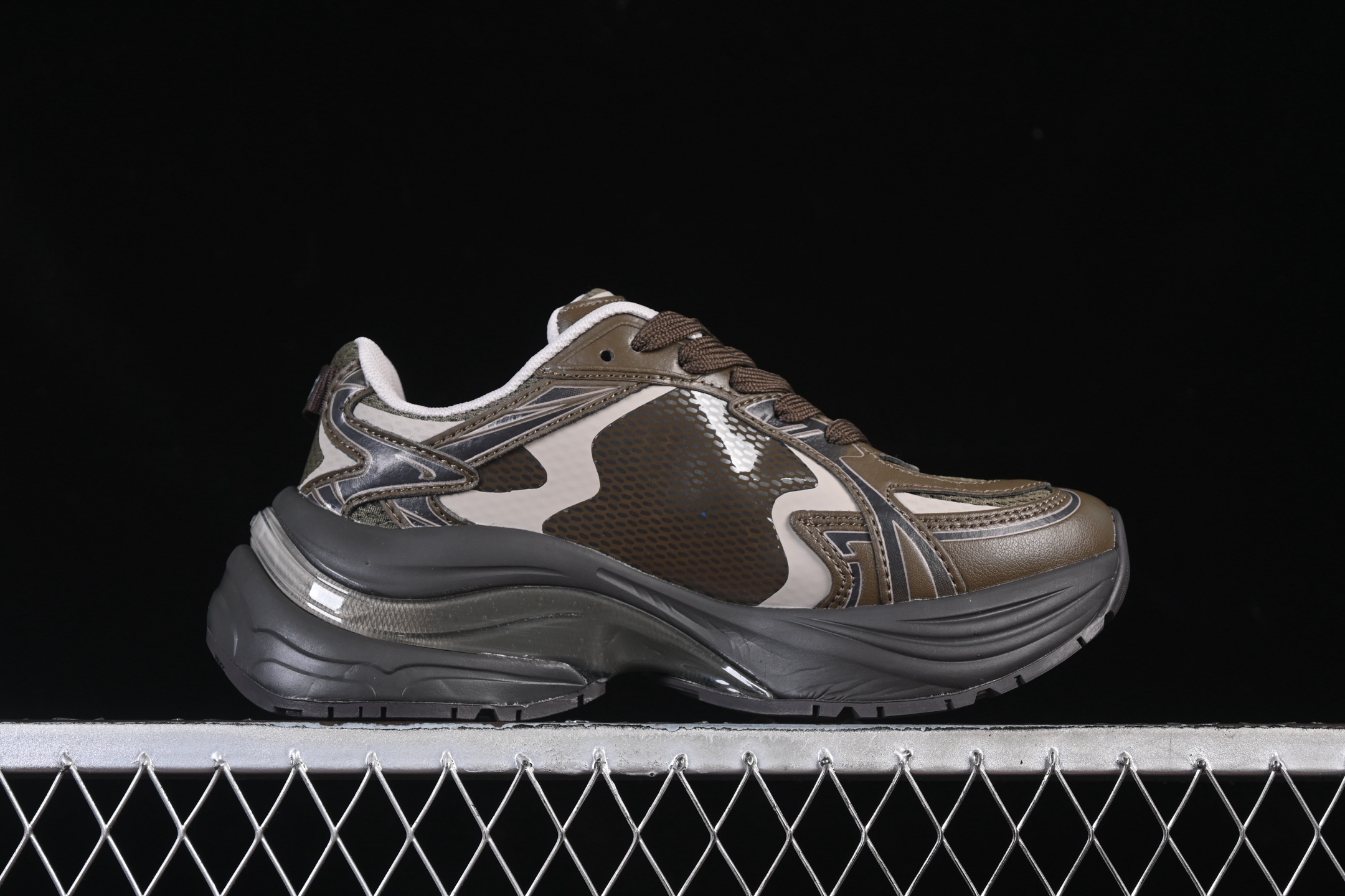 💰220纯原
 NY MLB Chunky Curve Runner Enamel 纽约洋基队 厚底休闲跑鞋 3ARNSPE5N50BRS
尺码：35 36 36.5 37.5 38 38.5 39 40 40.5 41 42 42.5 43 44 44.5 45 FYC3