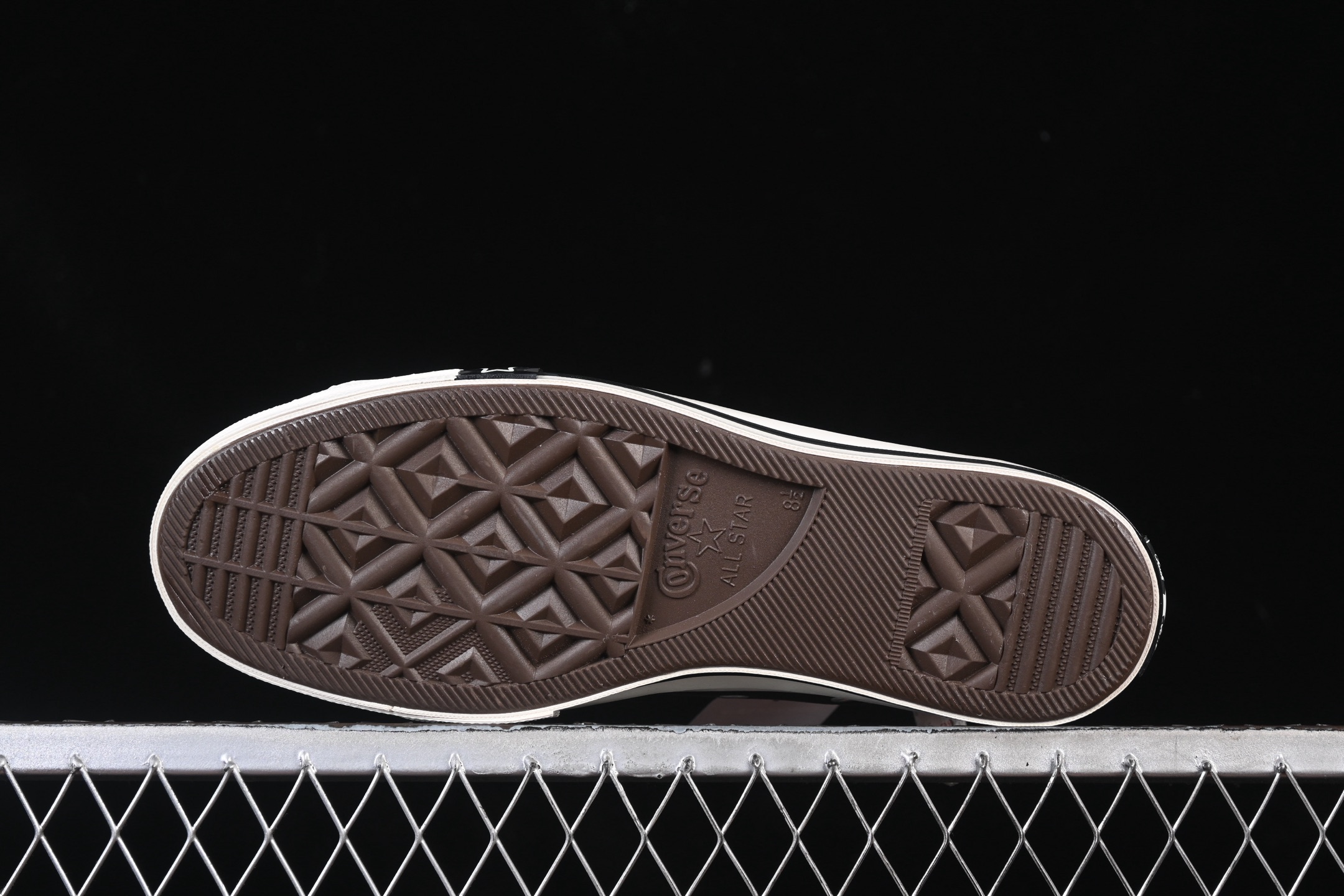 💰140纯原
Converse Chuck 1970s 匡威官方皮面 高帮休闲板鞋 A17900C
尺码：35 36 36.5 37 37.5 38 39 39.5 40 41 41.5 42 42.5 43 44 M.C3