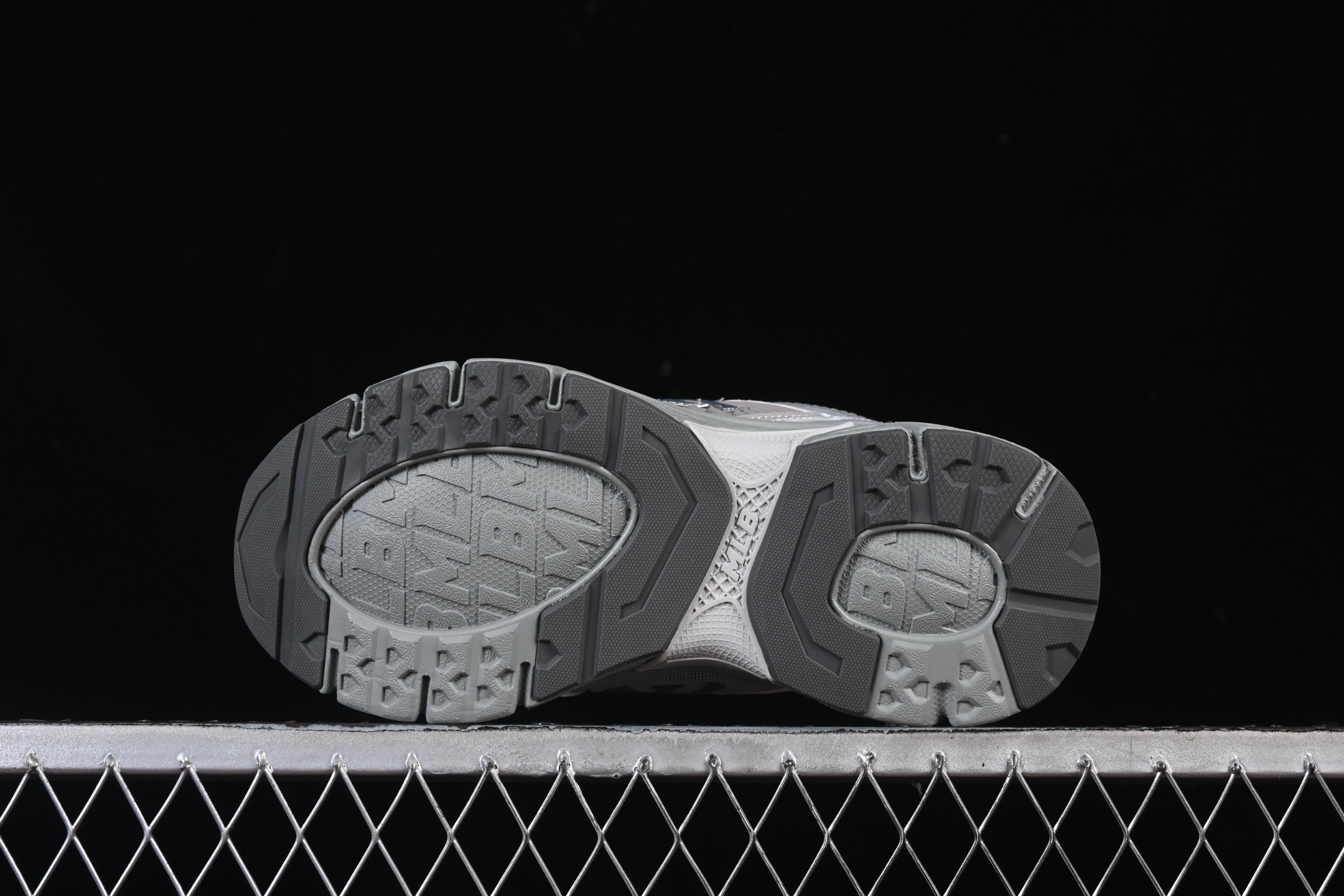 💰240纯原
NY MLB Trophy Runner 纽约洋基队魔术贴 轻量增高厚底休闲运动鞋 3ARNR055N50SIS
尺码：35 36 36.5 37.5 38 38.5 39 40 40.5 41 42 42.5 43 44 45 N.C3