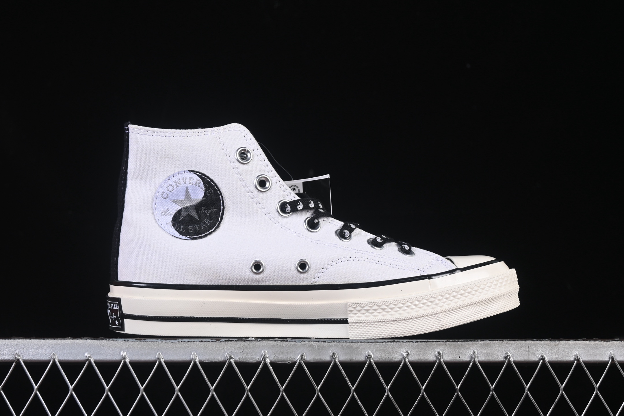 💰140纯原
Converse 1970s Hi 阴阳太极 三星黑标高帮帆布鞋 164209C
尺码：35 36 36.5 37 37.5 38 39 39.5 40 41 41.5 42 42.5 43 44 M.C3