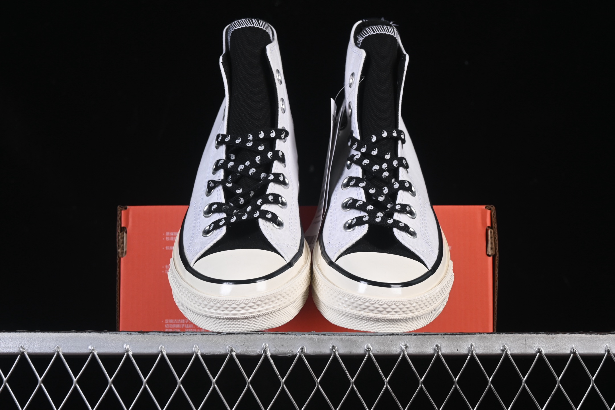 💰140纯原
Converse 1970s Hi 阴阳太极 三星黑标高帮帆布鞋 164209C
尺码：35 36 36.5 37 37.5 38 39 39.5 40 41 41.5 42 42.5 43 44 M.C3