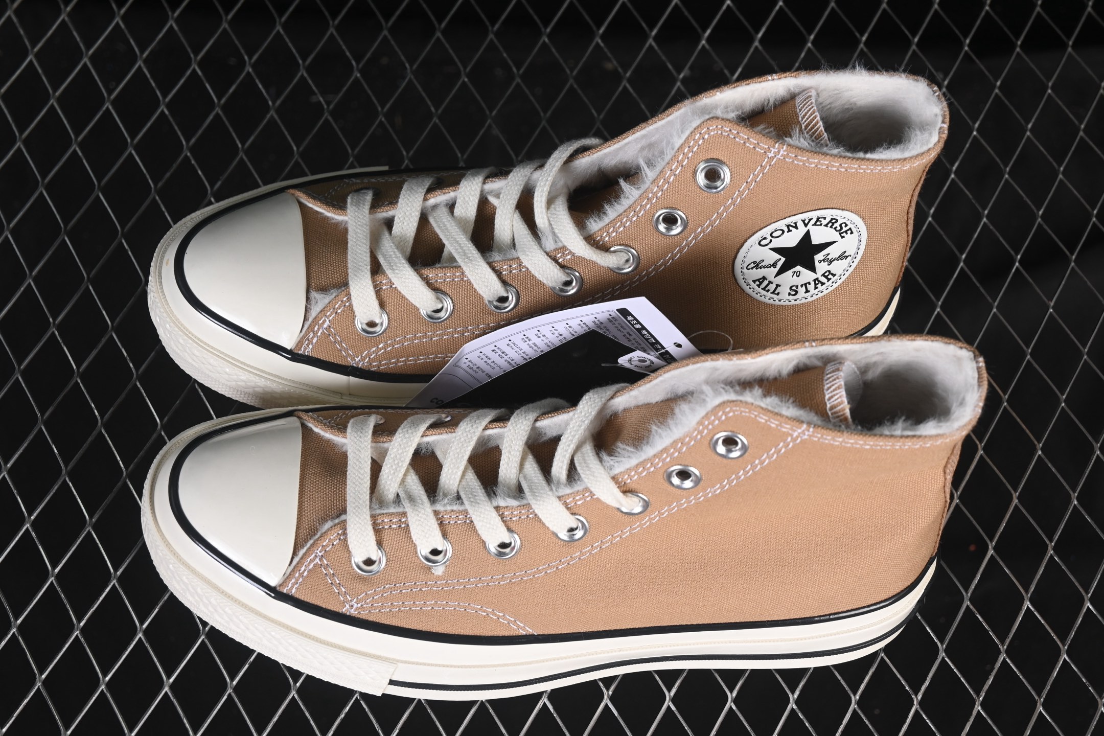 💰140纯原 加绒 Converse 1970s 匡威卡其配色高帮休闲板鞋 168504C
尺码：35 36 36.5 37 37.5 38 39 39.5 40 41 41.5 42 42.5 43 44 M.C3