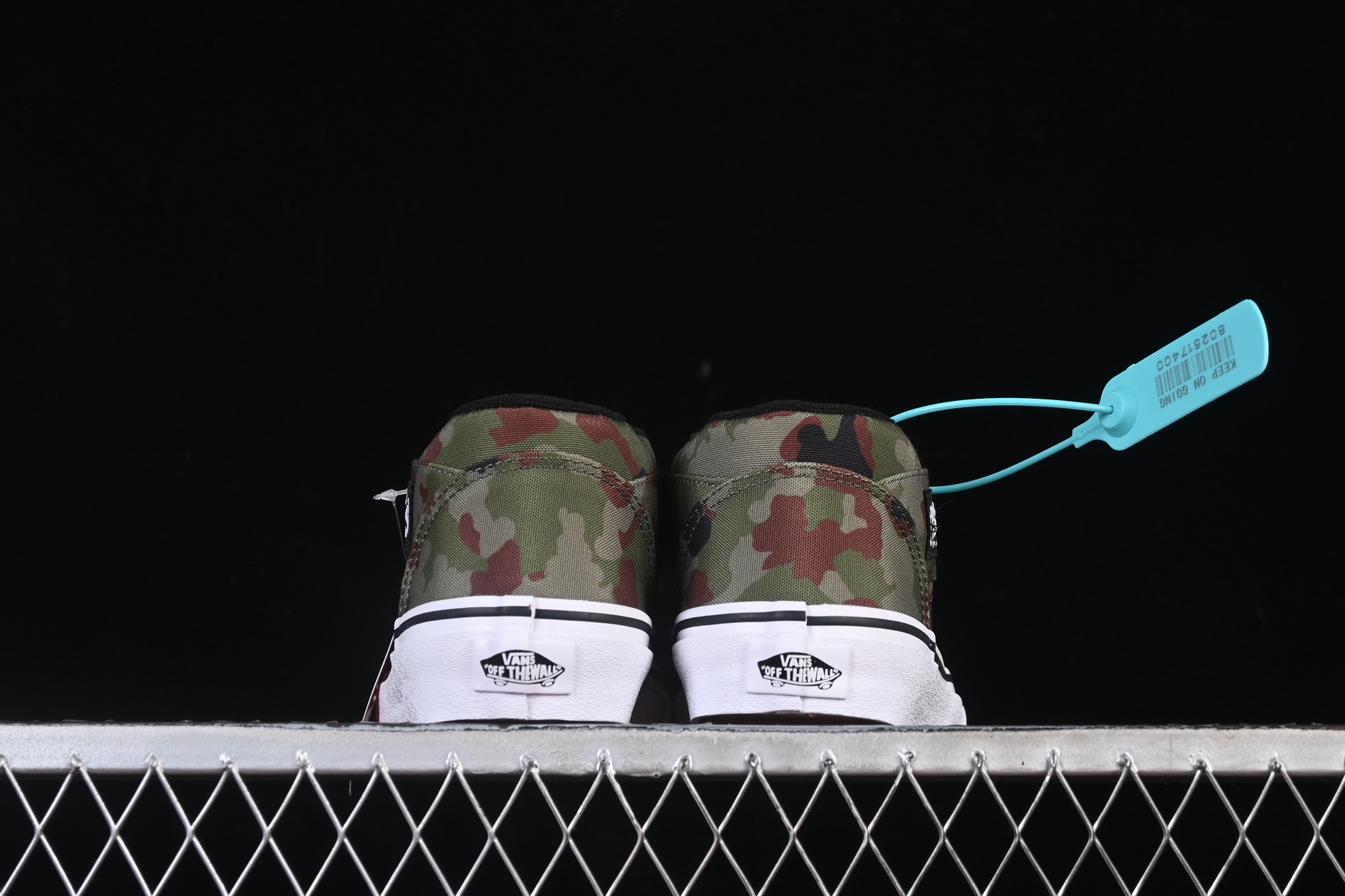 💰220纯原
Vans Half Cab 33 范斯官方 复古休闲简约百搭滑板鞋 VN000DZ3BLK
#工艺：硫化1:1（重量1:1、真标、原钢印、材质标、鞋型标、合格证）
尺码：35 36 36.5 37 38 38.5 39 40 40.5 41 42 42.5 43 44 M.C3