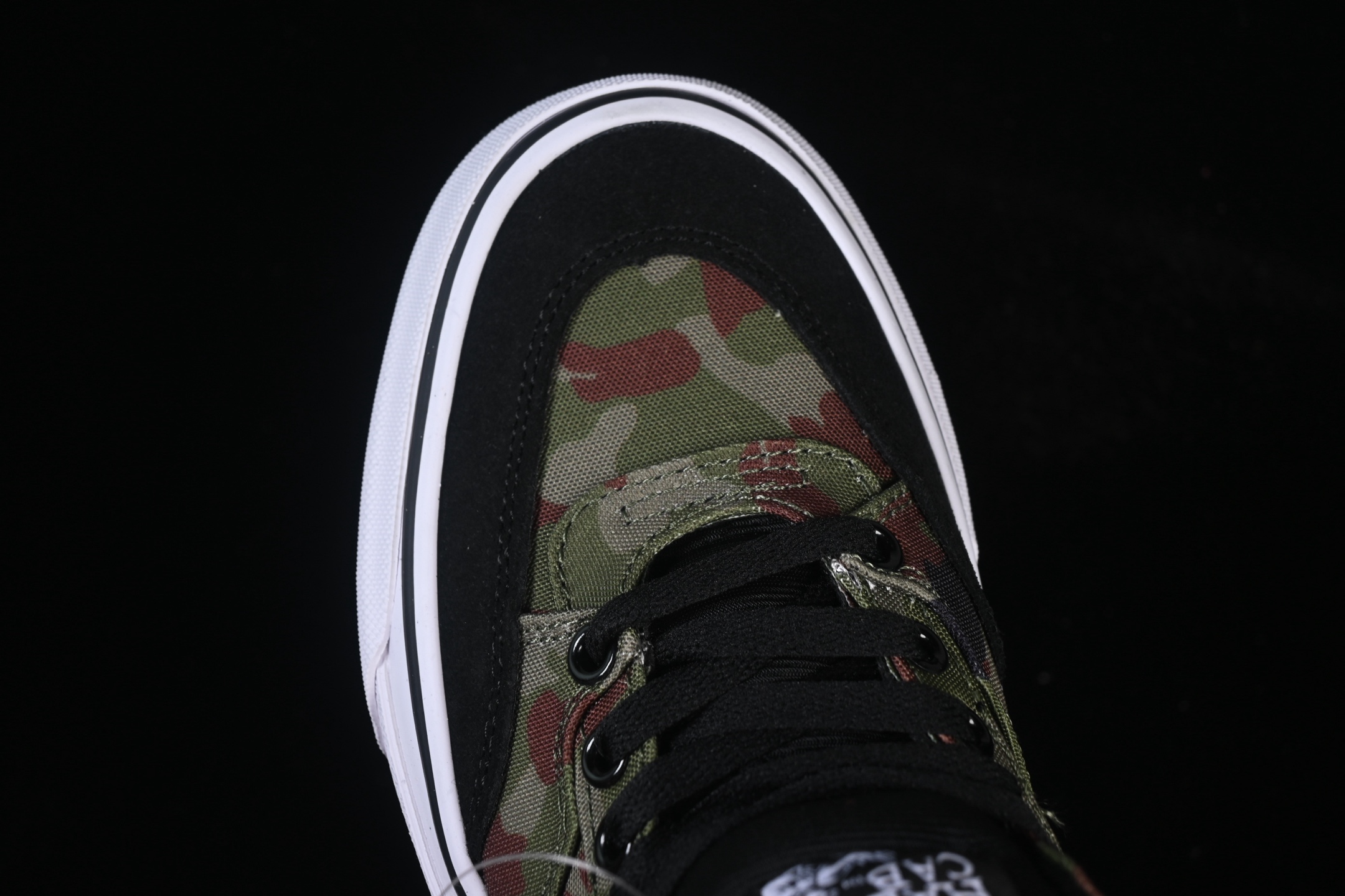 💰220纯原
Vans Half Cab 33 范斯官方 复古休闲简约百搭滑板鞋 VN000DZ3BLK
#工艺：硫化1:1（重量1:1、真标、原钢印、材质标、鞋型标、合格证）
尺码：35 36 36.5 37 38 38.5 39 40 40.5 41 42 42.5 43 44 M.C3