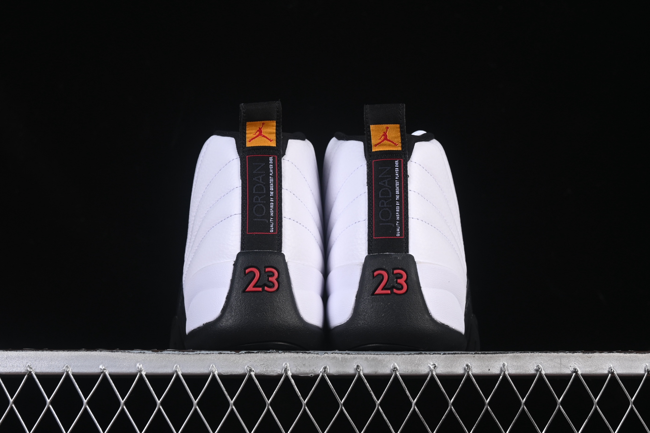 💰520外贸版 Air Jordan 12 Retro "Taxi" AJ12 乔12元年复刻 金扣 CT8013-117
#大厂出品 原楦原纸板 客供原厂材料开发 极致一眼正品既视感 细节如图所示
尺码：40 40.5 41 42 42.5 43 44 44.5 45 45.5 46 47.5 48.5 P.F6