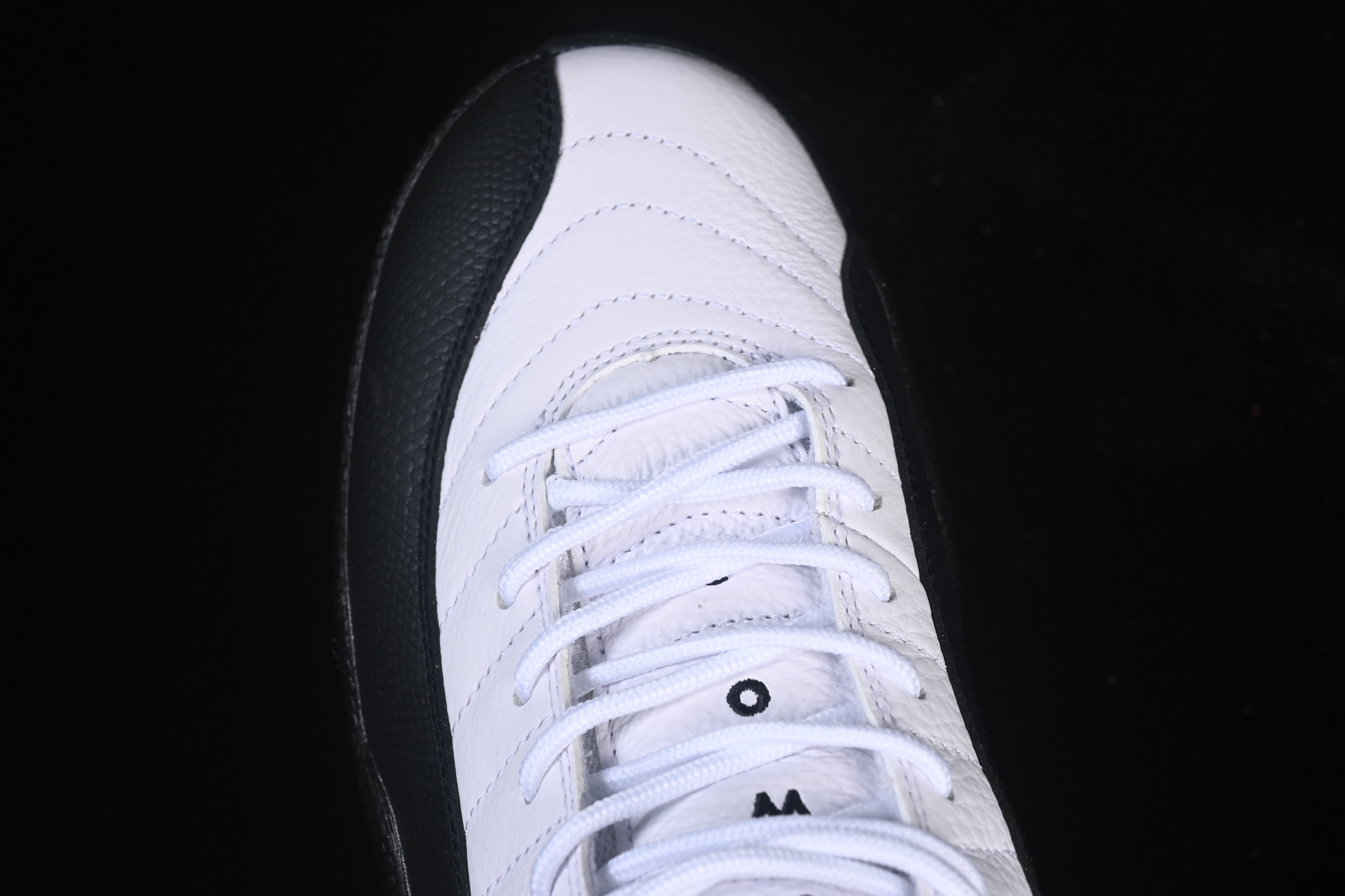 💰520外贸版 Air Jordan 12 Retro "Taxi" AJ12 乔12元年复刻 金扣 CT8013-117
#大厂出品 原楦原纸板 客供原厂材料开发 极致一眼正品既视感 细节如图所示
尺码：40 40.5 41 42 42.5 43 44 44.5 45 45.5 46 47.5 48.5 P.F6