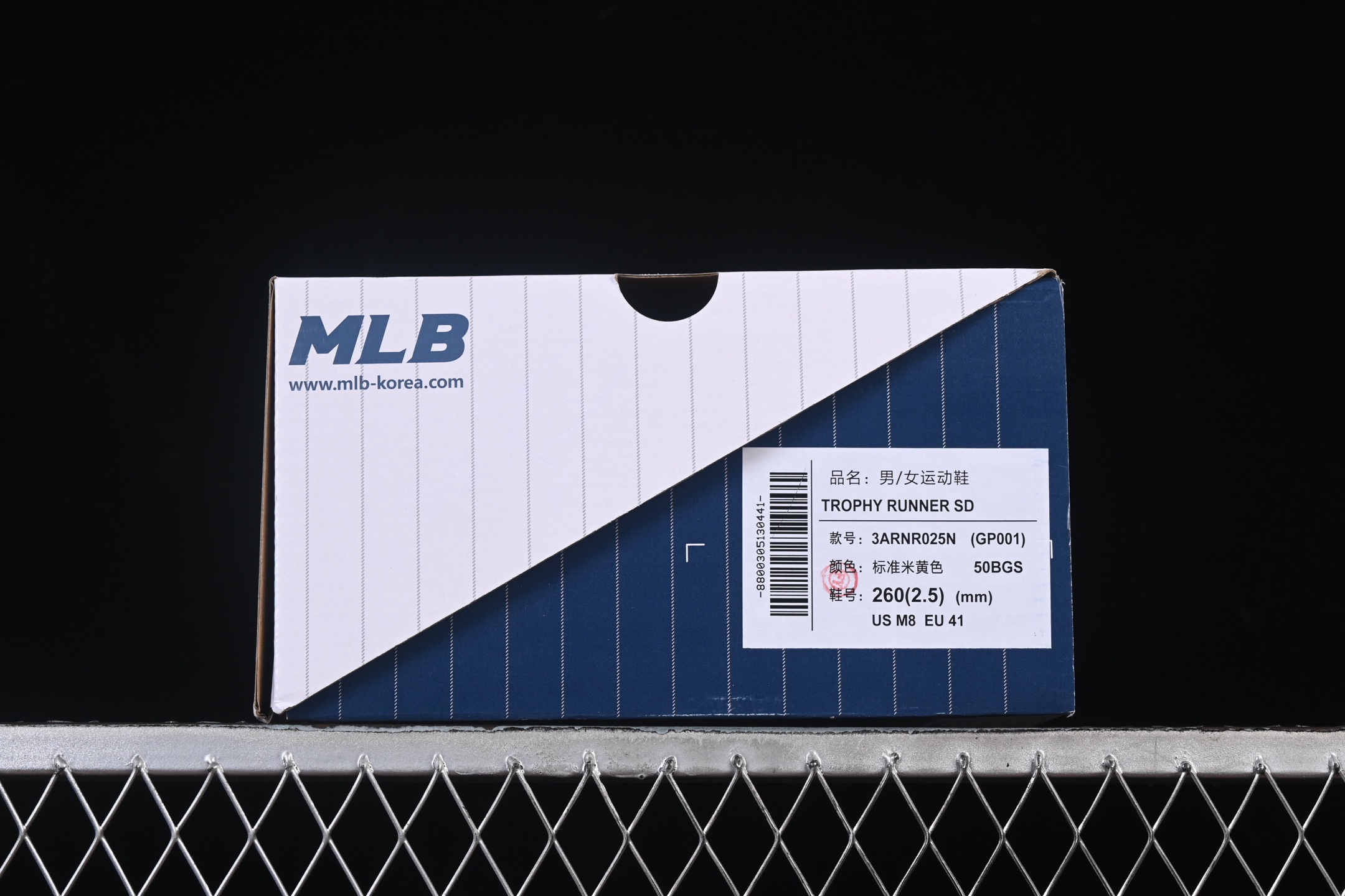 💰240纯原
 NY MLB Trophy Runner 纽约洋基队魔术贴 轻量增高厚底休闲运动鞋 3ARNR025N50BGS
尺码：35 36 36.5 37.5 38 38.5 39 40 40.5 41 42 42.5 43 44 45 N.C3