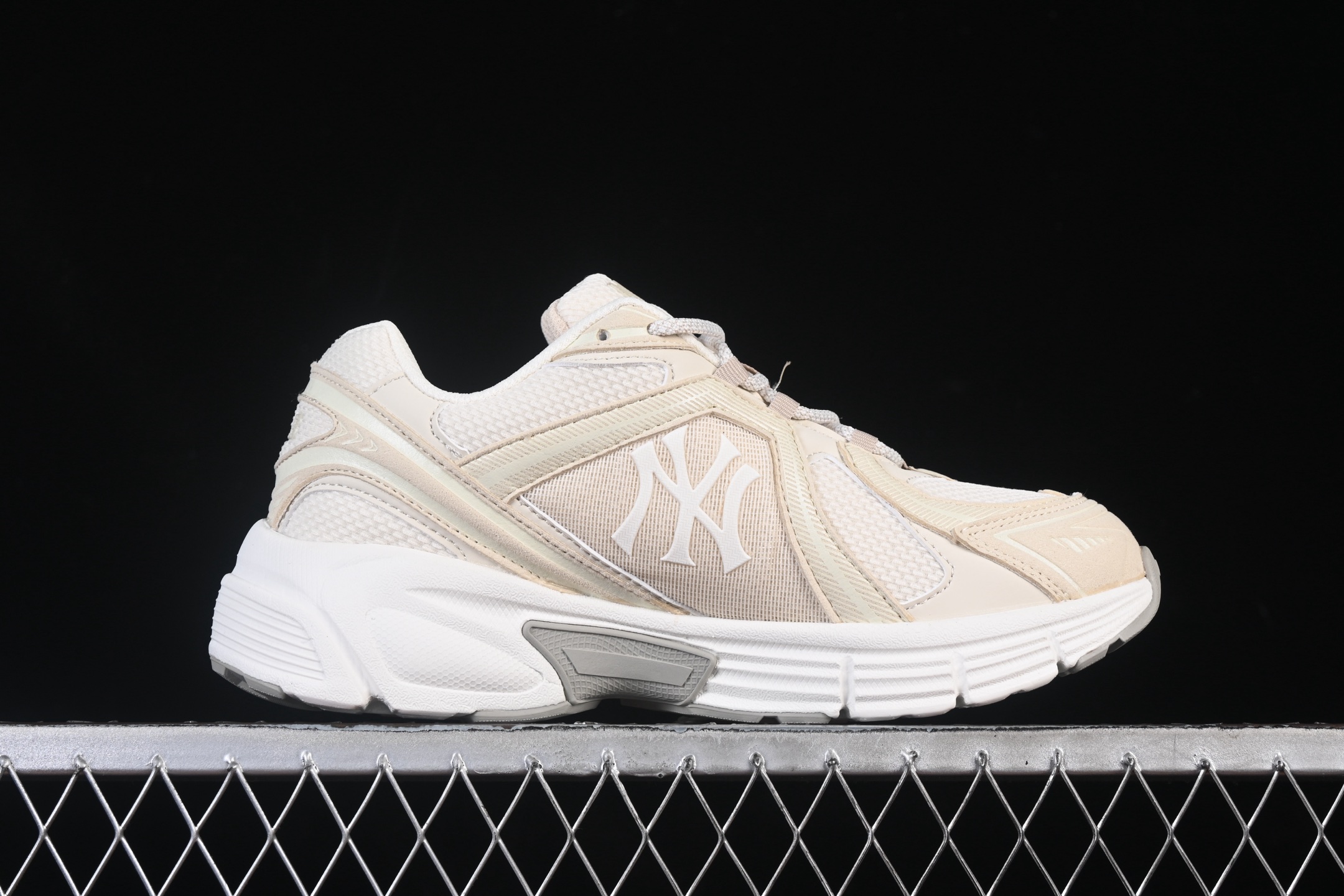 💰240纯原
 NY MLB Trophy Runner 纽约洋基队魔术贴 轻量增高厚底休闲运动鞋 3ARNR025N50BGS
尺码：35 36 36.5 37.5 38 38.5 39 40 40.5 41 42 42.5 43 44 45 N.C3