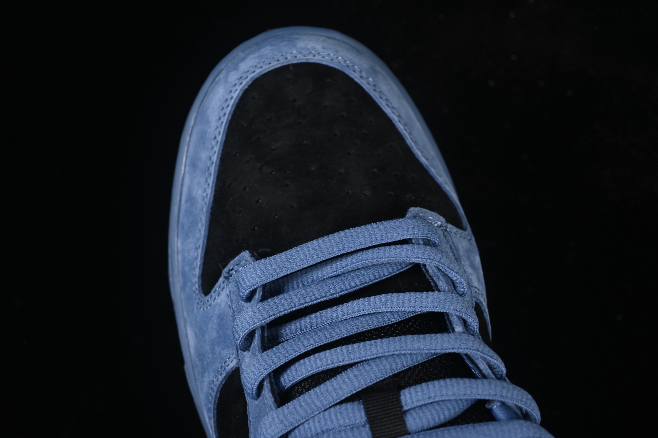 💰260公司级💰360纯原
 Supreme x Nike Dunk SB Dunk Low 联名黑蓝 低帮休闲滑板鞋 HQ8487-400
尺码：35.5 36 36.5 37.5 38 38.5 39 40 40.5 41 42 42.5 43 44 44.5 45 46 47.5 N.D4