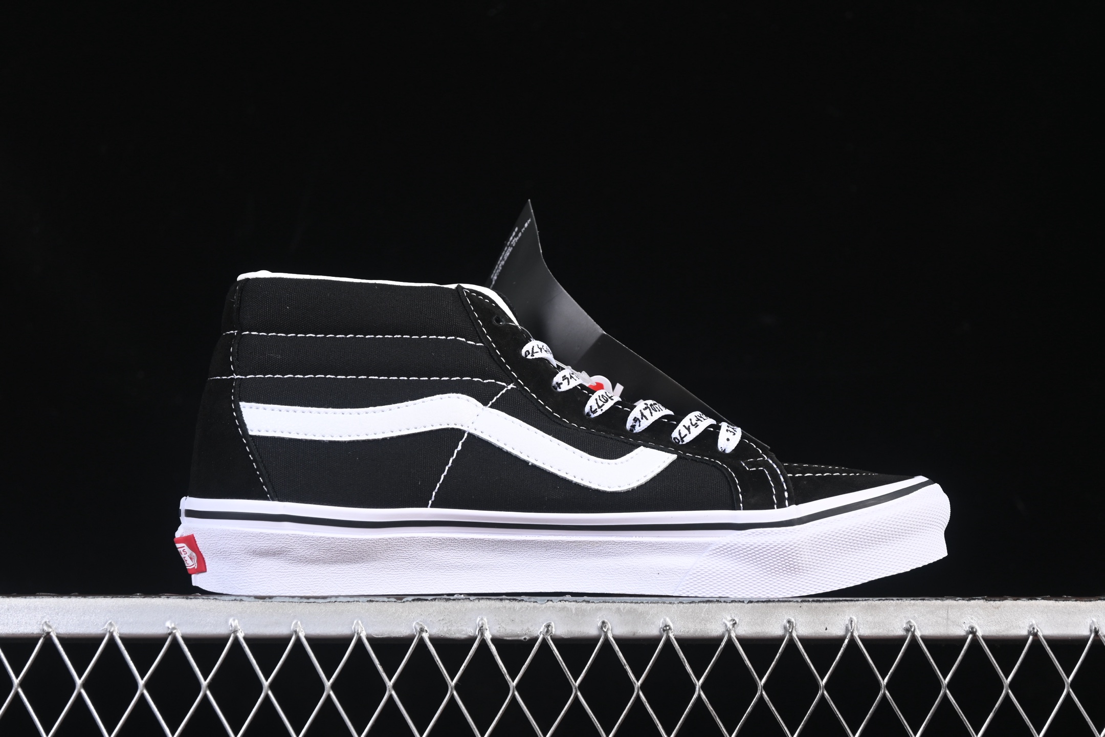 💰150纯原
 Vans Sk8-Mid 万斯中邦休闲滑板鞋 VN0A4UWIVNE
#工艺：硫化1:1（重量1:1、真标、原钢印、材质标、鞋型标、合格证）
尺码：35 36 36.5 37 38 38.5 39 40 40.5 41 42 42.5 43 44 M.C3