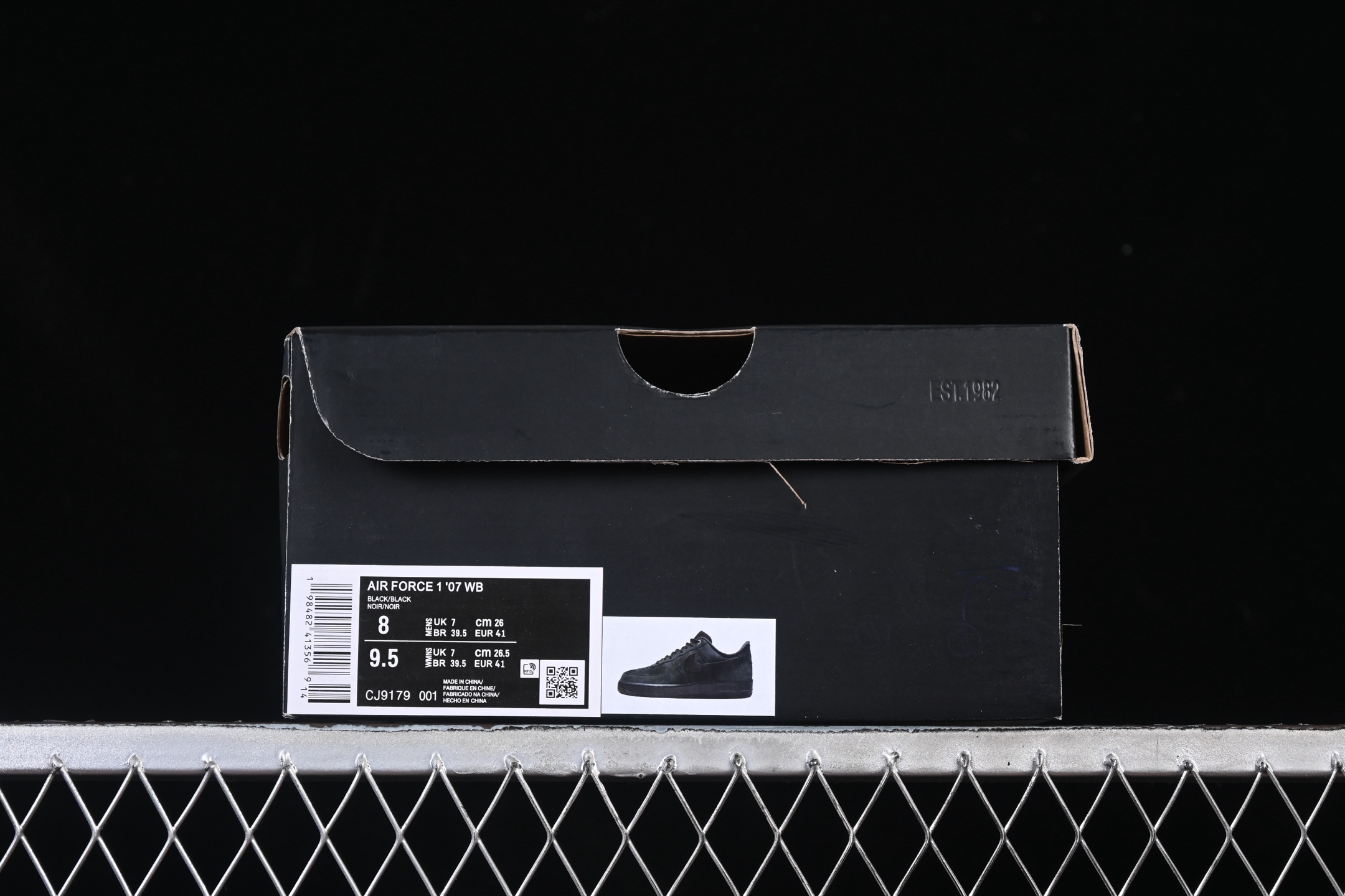 💰280纯原
Nike Air Force 1'07 Low 麂皮 空军一号低帮休闲板鞋 CJ9179-001
#原楦头原纸板 原装鞋盒 内置全掌气垫 原厂鞋底
尺码：36 36.5 37.5 38 38.5 39 40 40.5 41 42 42.5 43 44 44.5 45 K.D4