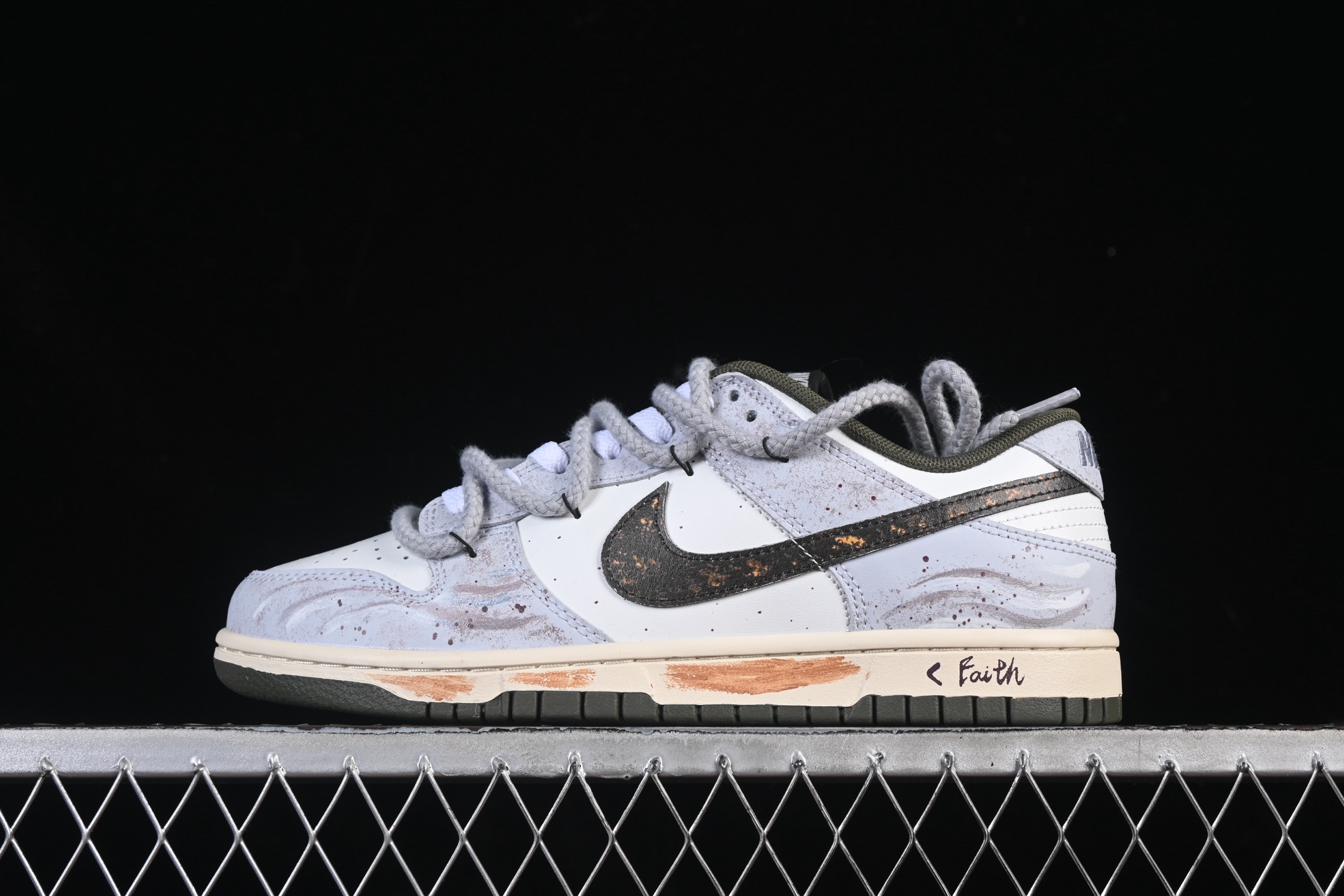 Nike SB Dunk Low 绑带 周年高端定制 低帮休闲板鞋 HF5441-102#定制鞋盒 大厂