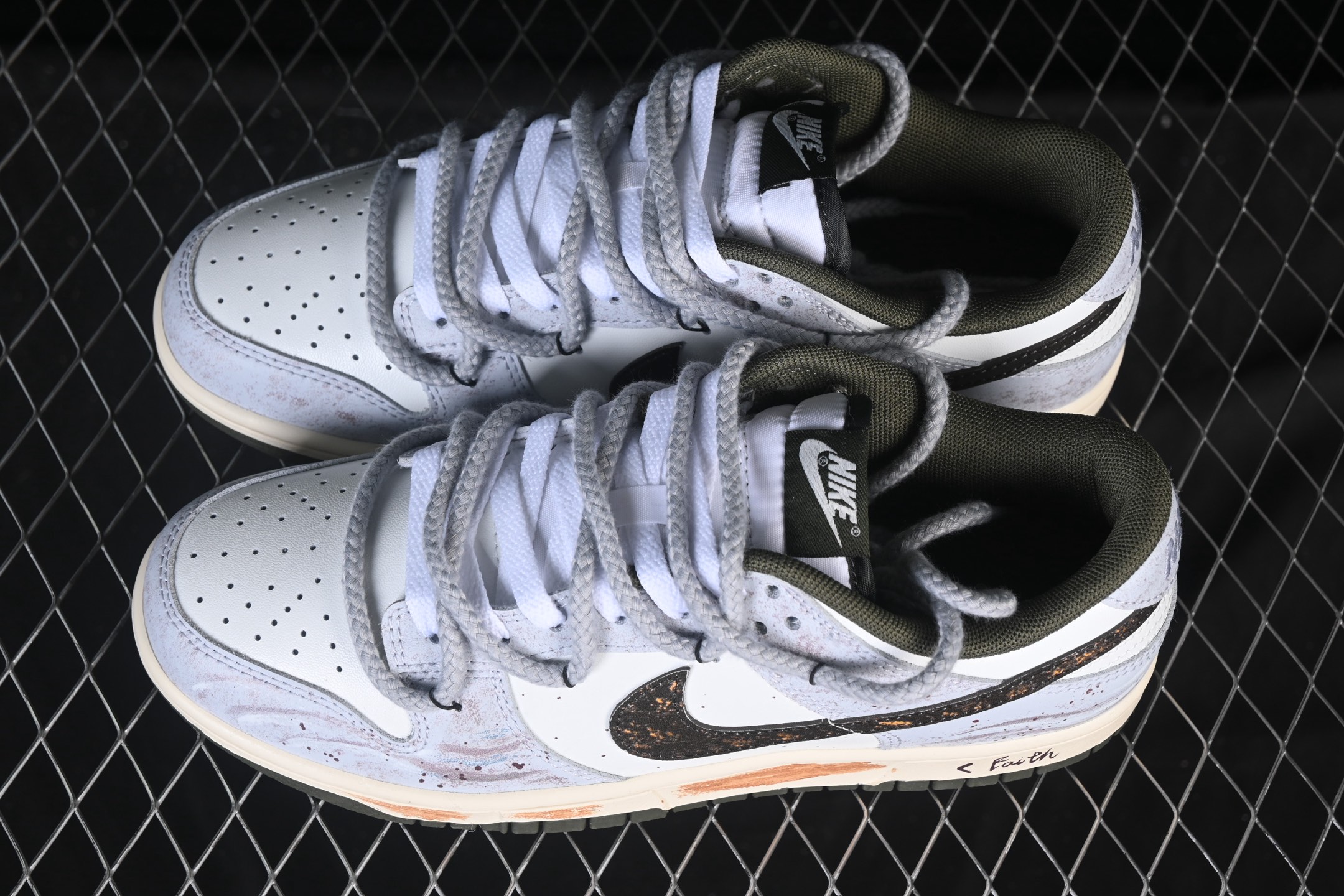 Nike SB Dunk Low 绑带 周年高端定制 低帮休闲板鞋 HF5441-102#定制鞋盒 大厂