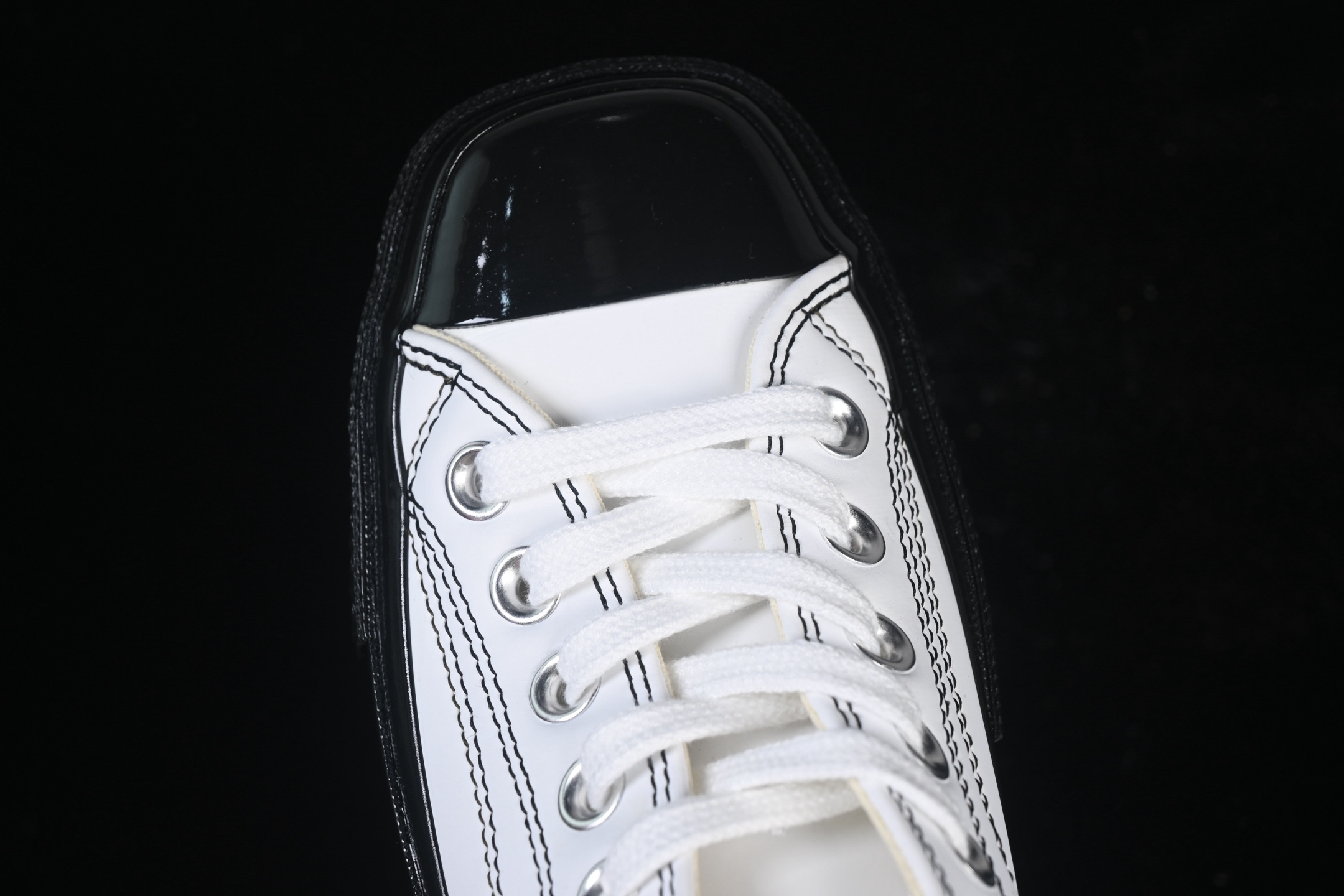 💰140纯原
 Converse All Star Squaretoe OX 匡威日产方头简约百搭舒适低帮帆布鞋 1SE783
#鞋款整体平衡感做得很好，简约又自然，让人不觉得会轻易过时。
尺码：35 36 36.5 37 37.5 38 39 39.5 40 41 41.5 42 42.5 43 44 M.C3