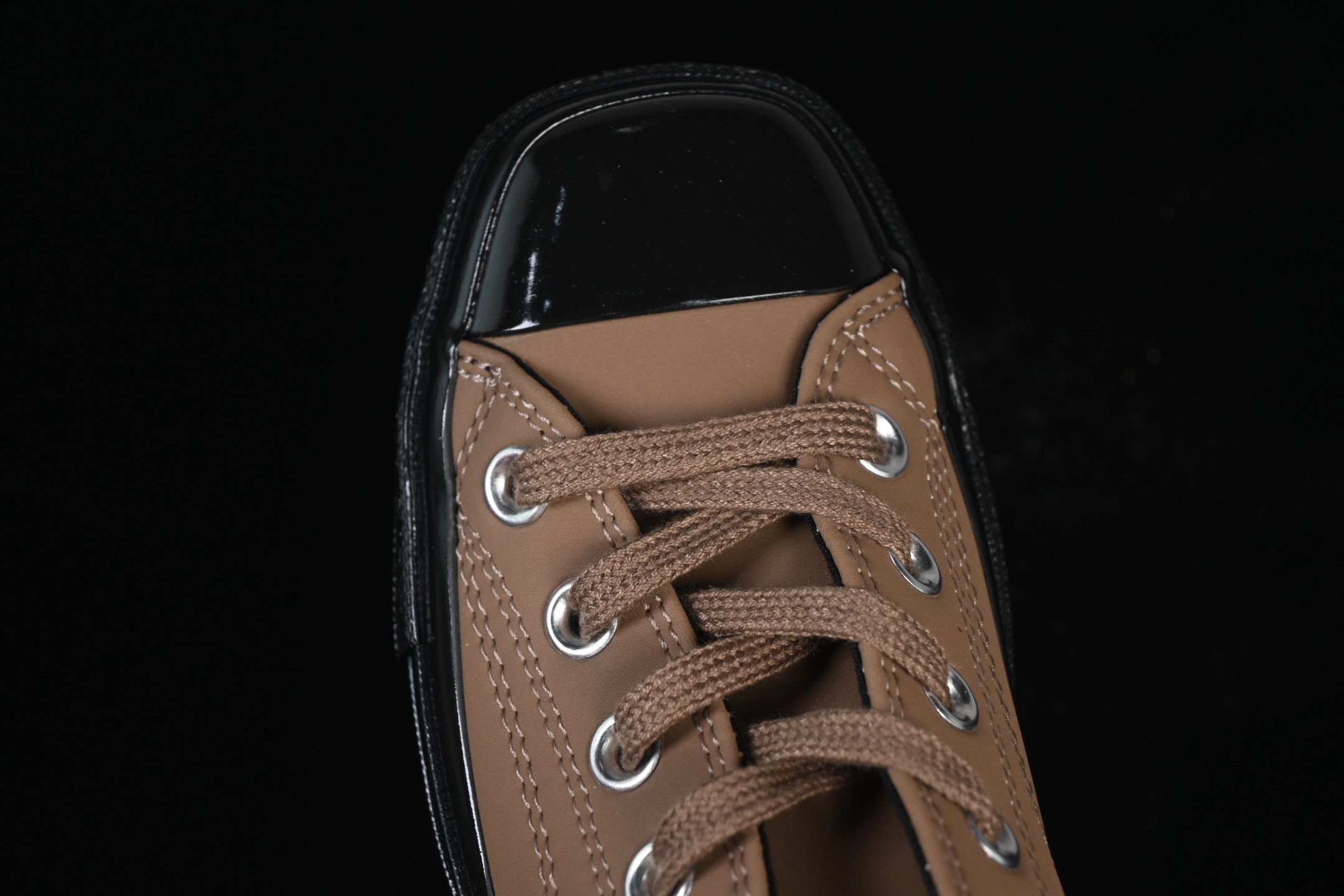 💰140纯原
 Converse All Star Squaretoe OX 匡威日产方头简约百搭舒适低帮帆布鞋 1SE782
#鞋款整体平衡感做得很好，简约又自然，让人不觉得会轻易过时。
尺码：35 36 36.5 37 37.5 38 39 39.5 40 41 41.5 42 42.5 43 44 M.C3