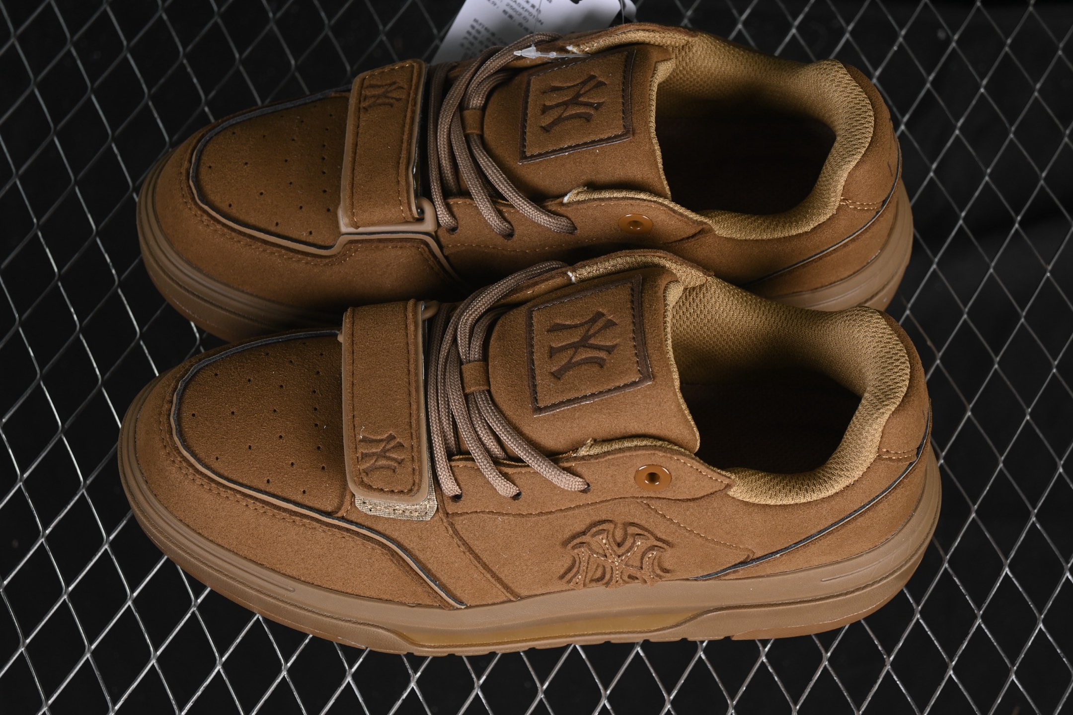 💰170真标💰200公司级💰240纯原
 NY MLB Chunky Liner Pocket Monogram 纽约洋基队 增高厚底休闲跑鞋 3ASXP015N50BGS
尺码：35 36 36.5 37.5 38 38.5 39 40 40.5 41 42 42.5 43 44 44.5 45 FYC3