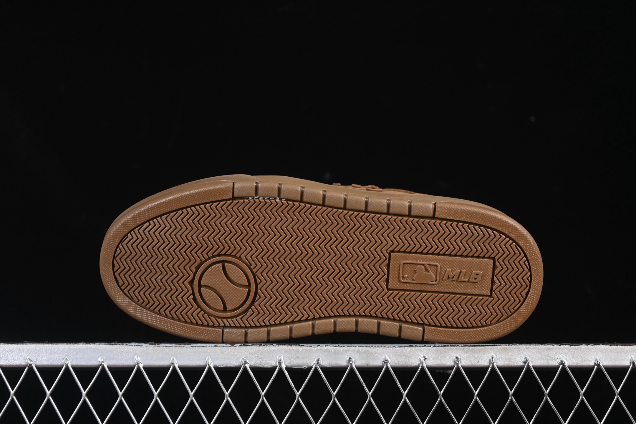 💰170真标💰200公司级💰240纯原
 NY MLB Chunky Liner Pocket Monogram 纽约洋基队 增高厚底休闲跑鞋 3ASXP015N50BGS
尺码：35 36 36.5 37.5 38 38.5 39 40 40.5 41 42 42.5 43 44 44.5 45 FYC3