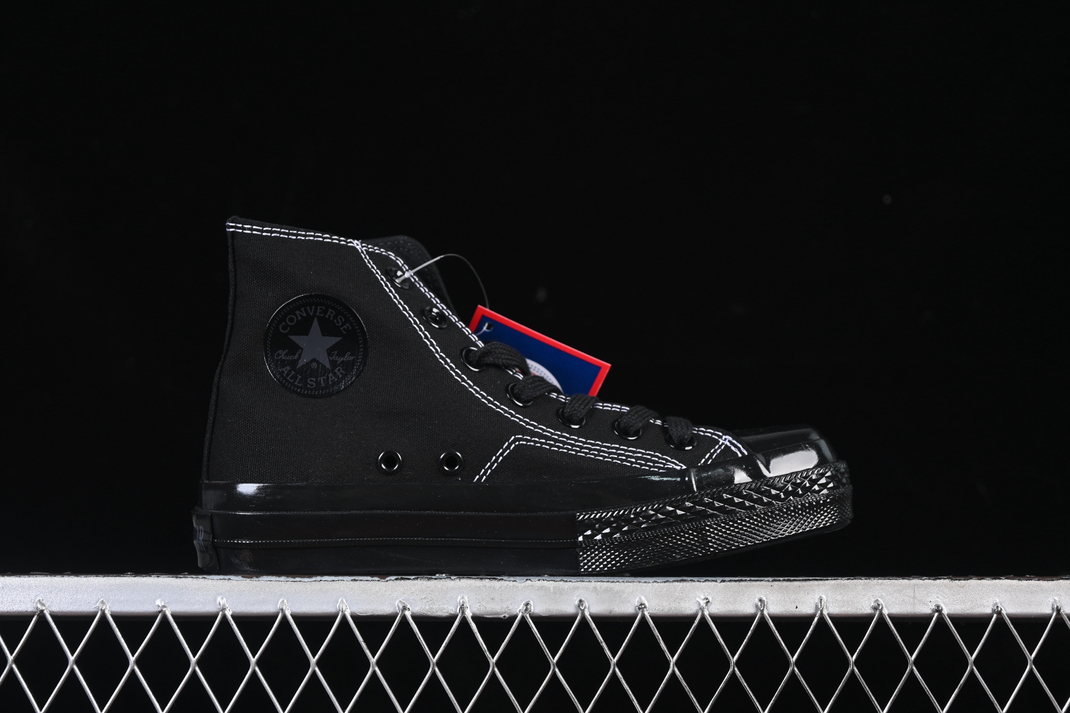 💰130纯原
Converse All Star Squaretoe OX 匡威日产方头简约百搭舒适高帮帆布鞋 1SE730
#鞋款整体平衡感做得很好，简约又自然，让人不觉得会轻易过时。
尺码：35 36 36.5 37 37.5 38 39 39.5 40 41 41.5 42 42.5 43 44 M.C3