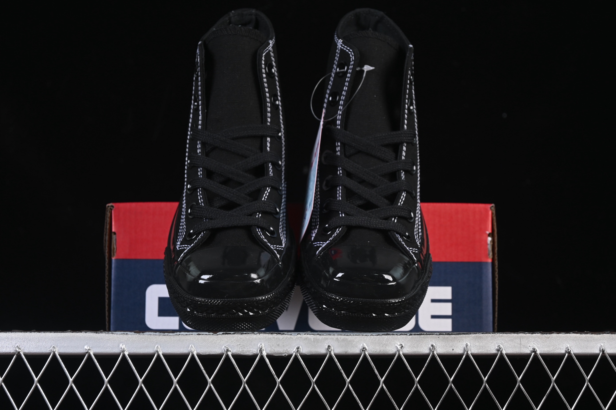 💰130纯原
Converse All Star Squaretoe OX 匡威日产方头简约百搭舒适高帮帆布鞋 1SE730
#鞋款整体平衡感做得很好，简约又自然，让人不觉得会轻易过时。
尺码：35 36 36.5 37 37.5 38 39 39.5 40 41 41.5 42 42.5 43 44 M.C3