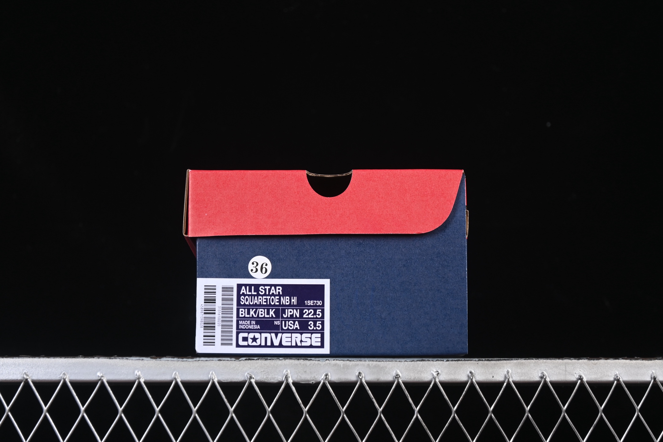 💰130纯原
Converse All Star Squaretoe OX 匡威日产方头简约百搭舒适高帮帆布鞋 1SE730
#鞋款整体平衡感做得很好，简约又自然，让人不觉得会轻易过时。
尺码：35 36 36.5 37 37.5 38 39 39.5 40 41 41.5 42 42.5 43 44 M.C3