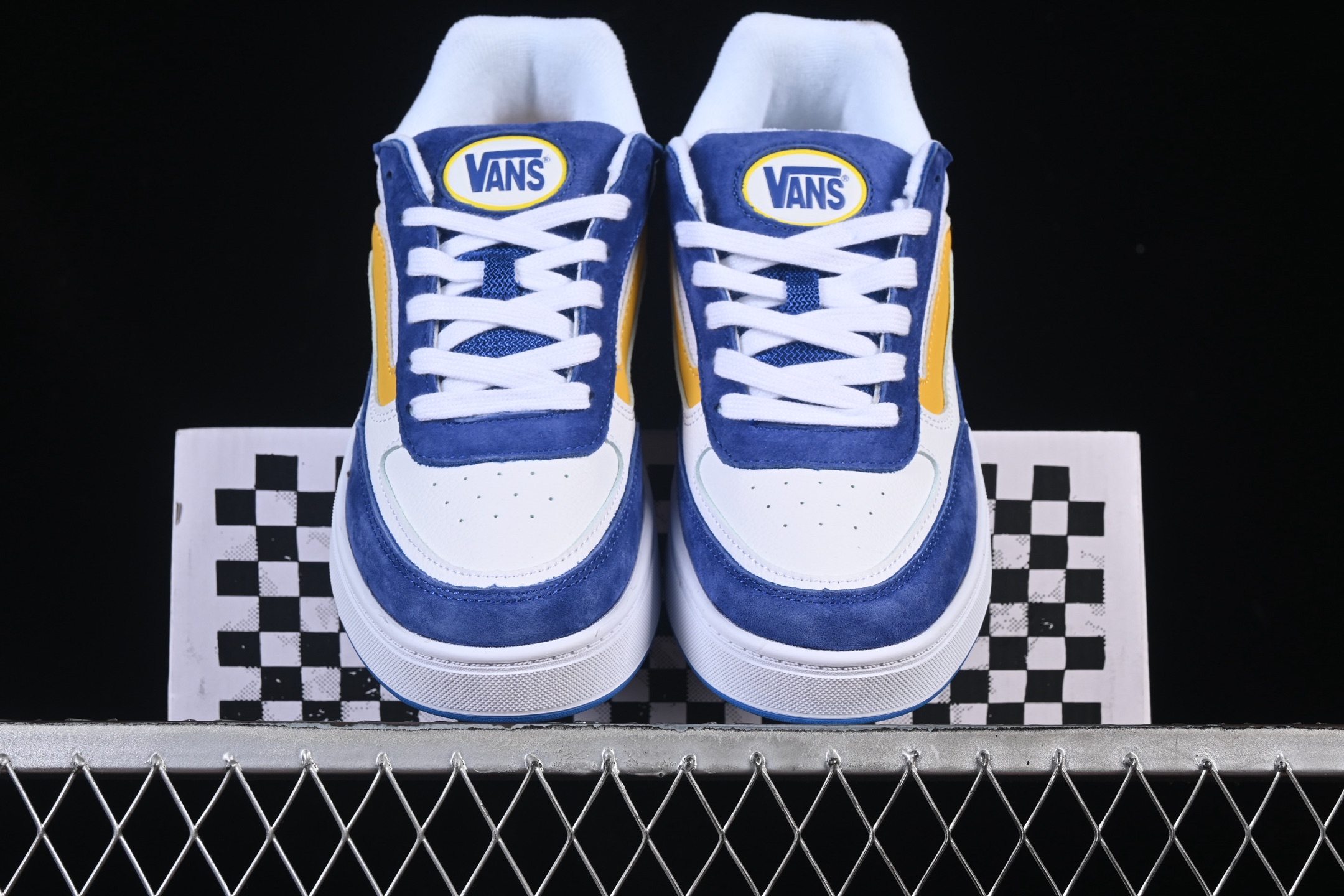 💰140纯原
Vans Skate Estazzo 万斯低帮休闲运动滑板鞋 VN000D45BYL
#工艺：硫化1:1（重量1:1、真标、原钢印、材质标、鞋型标、合格证）
尺码：35 36 36.5 37 38 38.5 39 40 40.5 41 42 42.5 43 44 M.C3