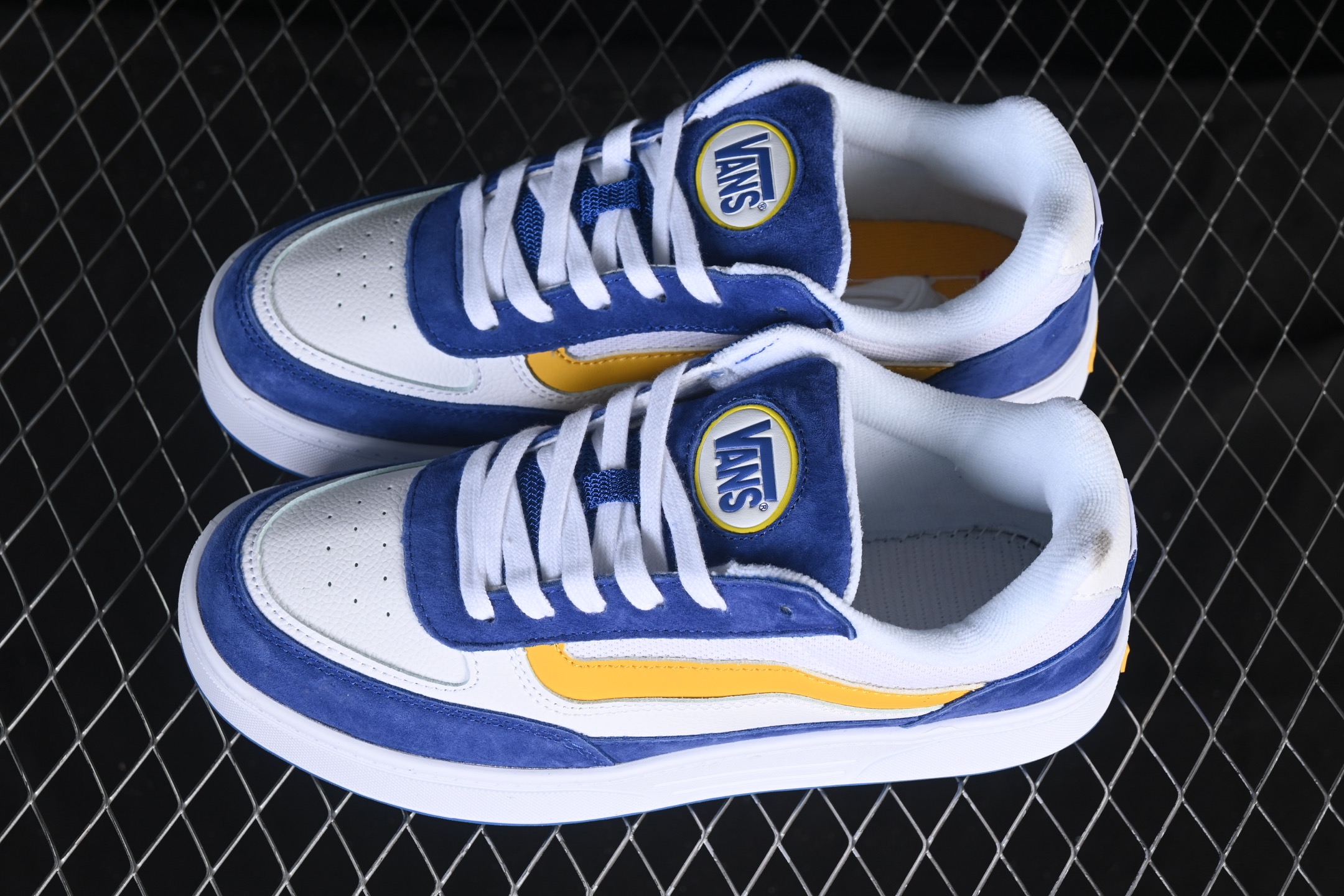 💰140纯原
Vans Skate Estazzo 万斯低帮休闲运动滑板鞋 VN000D45BYL
#工艺：硫化1:1（重量1:1、真标、原钢印、材质标、鞋型标、合格证）
尺码：35 36 36.5 37 38 38.5 39 40 40.5 41 42 42.5 43 44 M.C3