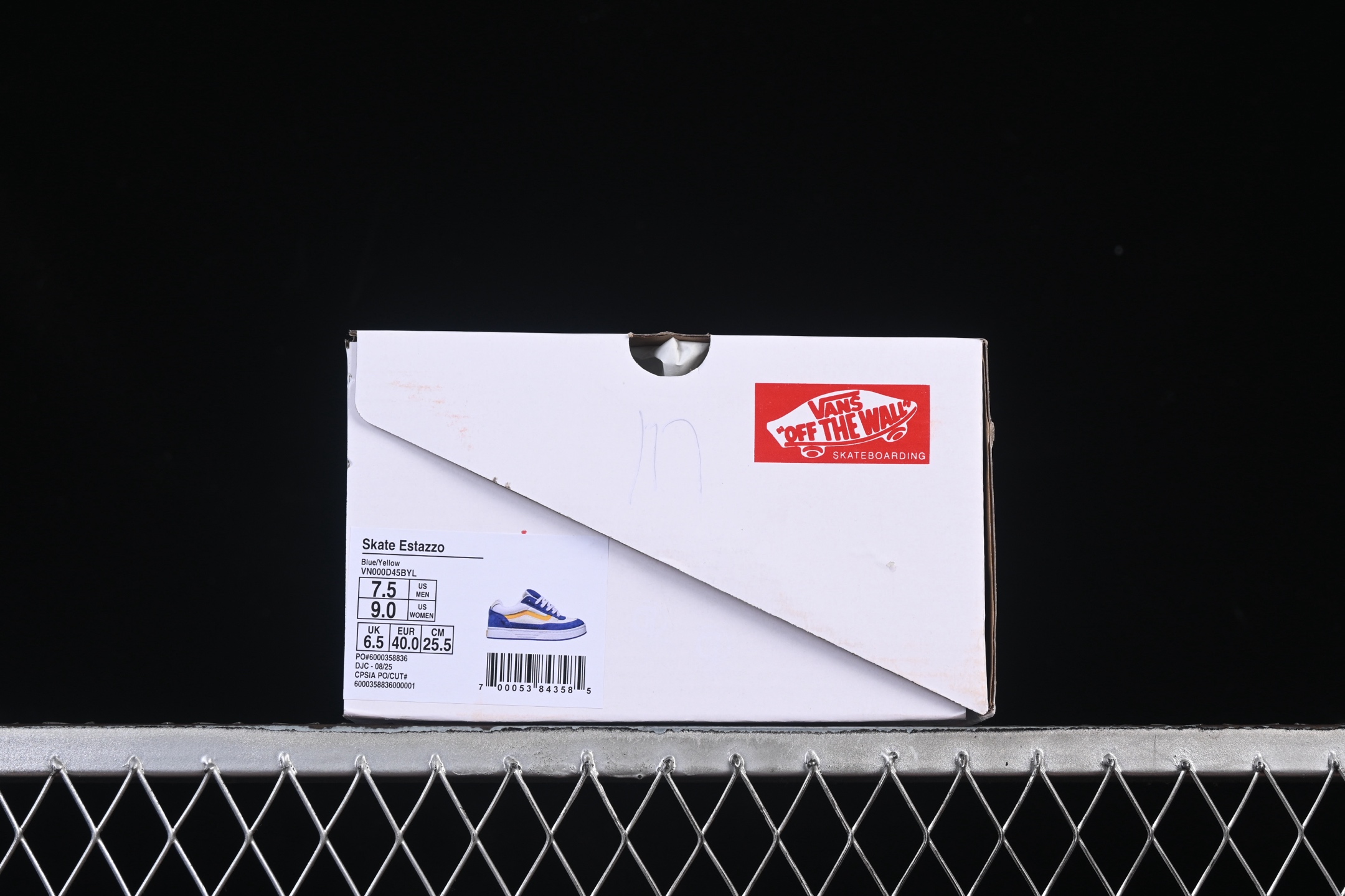 💰140纯原
Vans Skate Estazzo 万斯低帮休闲运动滑板鞋 VN000D45BYL
#工艺：硫化1:1（重量1:1、真标、原钢印、材质标、鞋型标、合格证）
尺码：35 36 36.5 37 38 38.5 39 40 40.5 41 42 42.5 43 44 M.C3