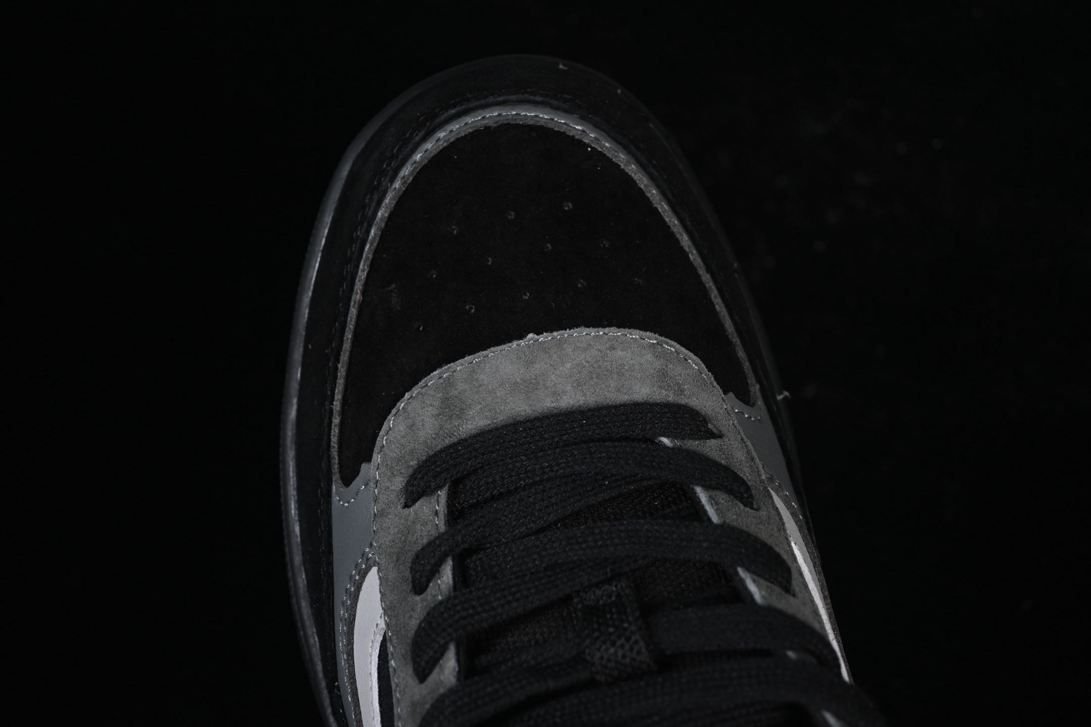 💰140纯原
Vans Skate Estazzo 万斯低帮休闲运动滑板鞋 VN000D45BA5
#工艺：硫化1:1（重量1:1、真标、原钢印、材质标、鞋型标、合格证）
尺码：35 36 36.5 37 38 38.5 39 40 40.5 41 42 42.5 43 44 M.C3